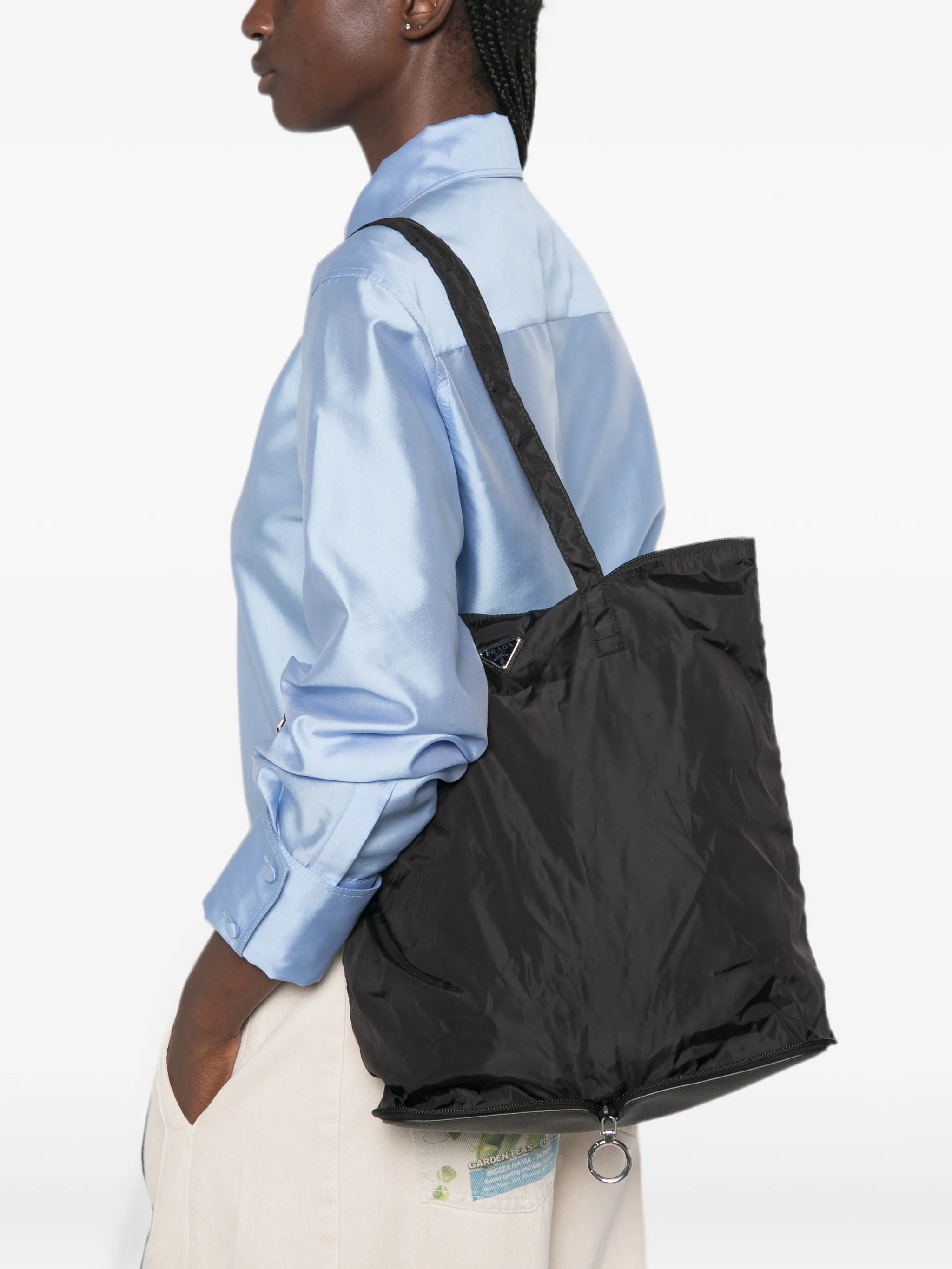 Saffiano leather pendant with Re-Nylon tote bag