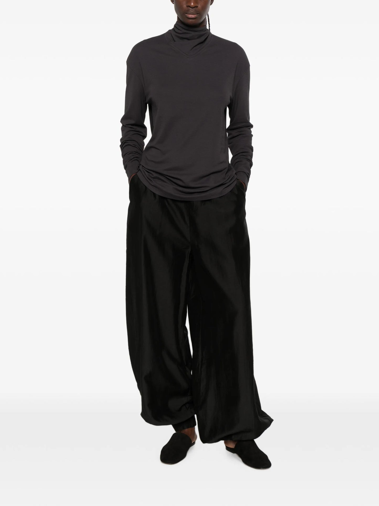 tie-fastening T-shirt