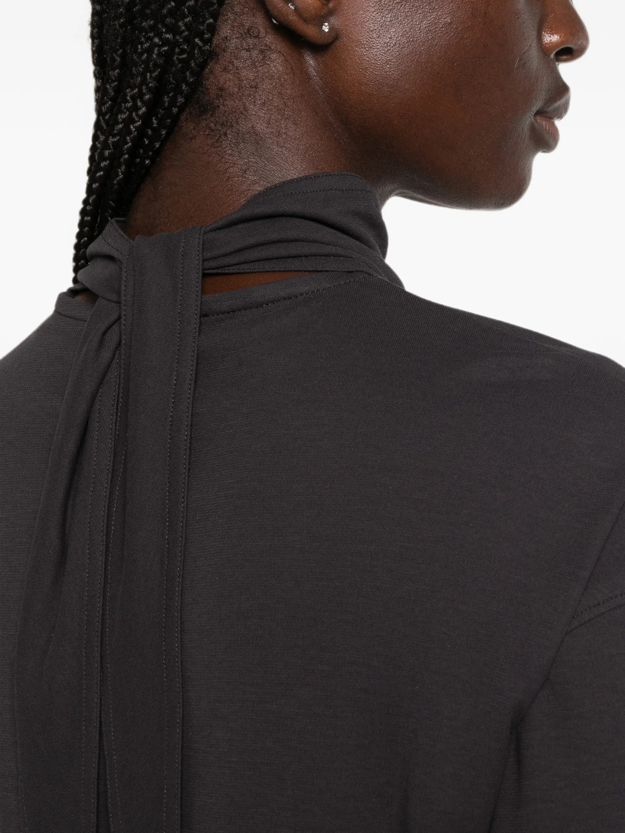 tie-fastening T-shirt