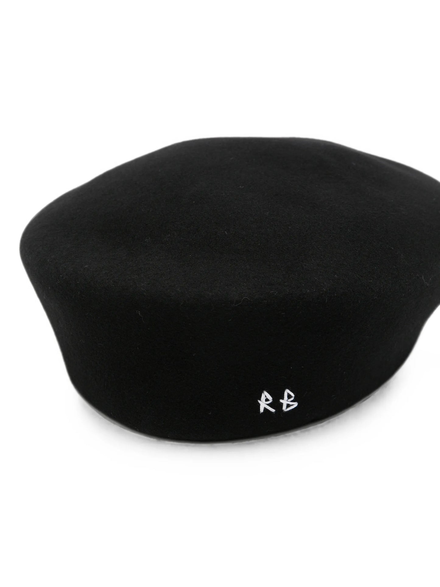 logo-embroidered beret