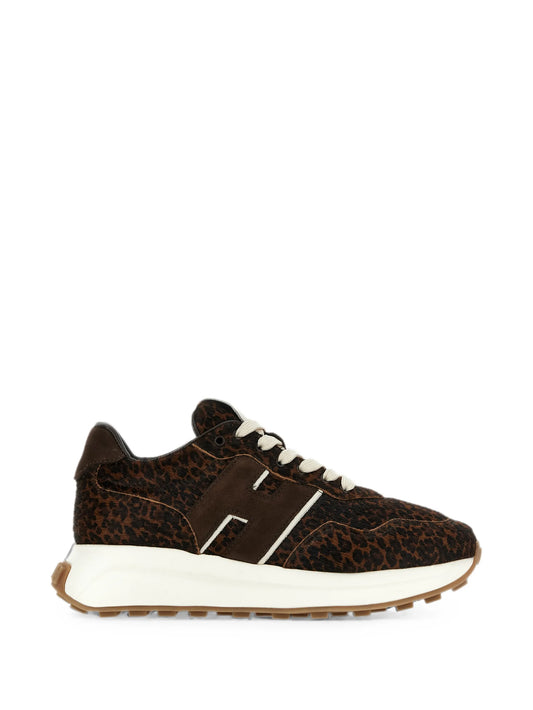 H641 sneakers