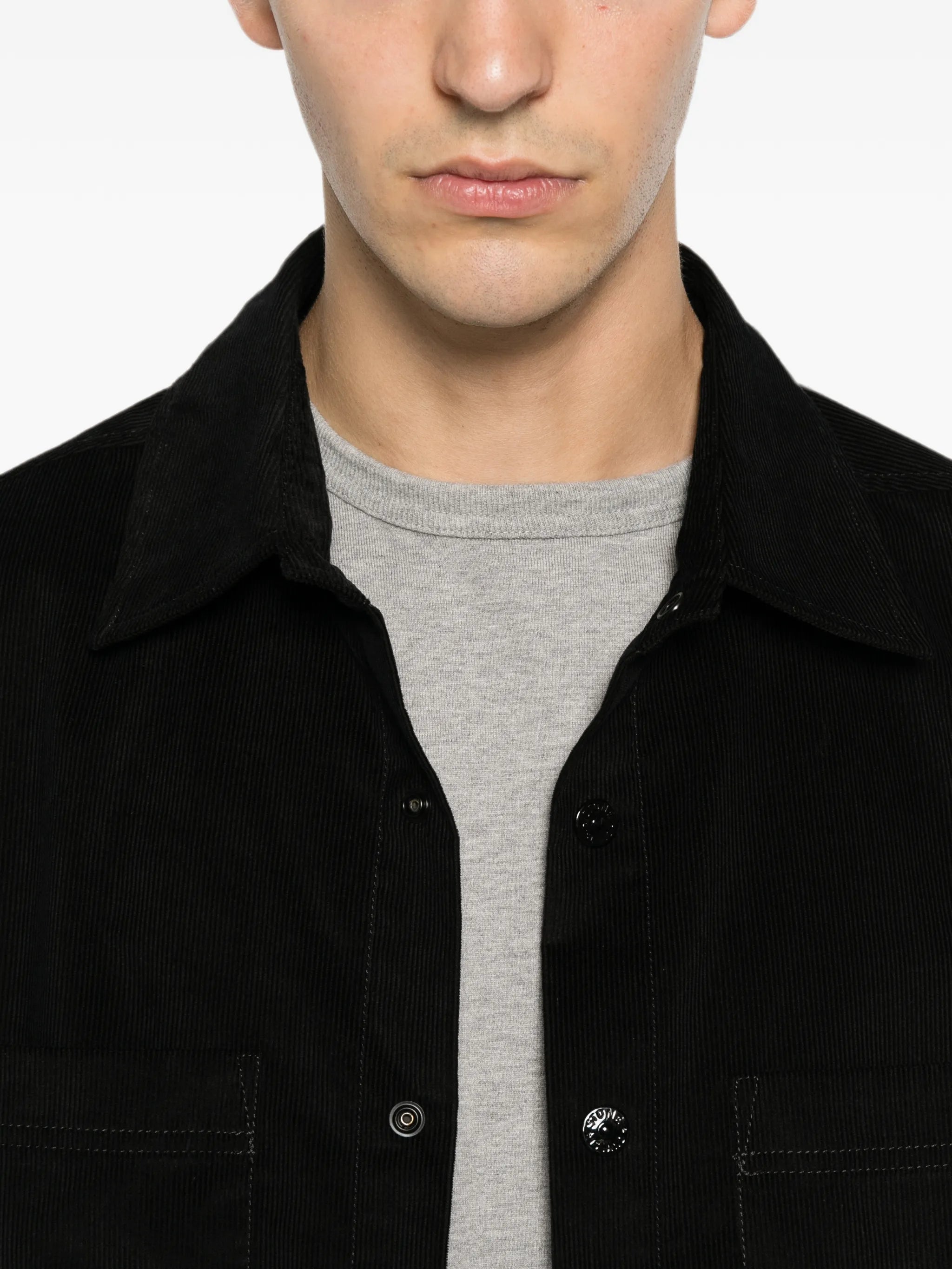 corduroy-texture logo-patch shirt