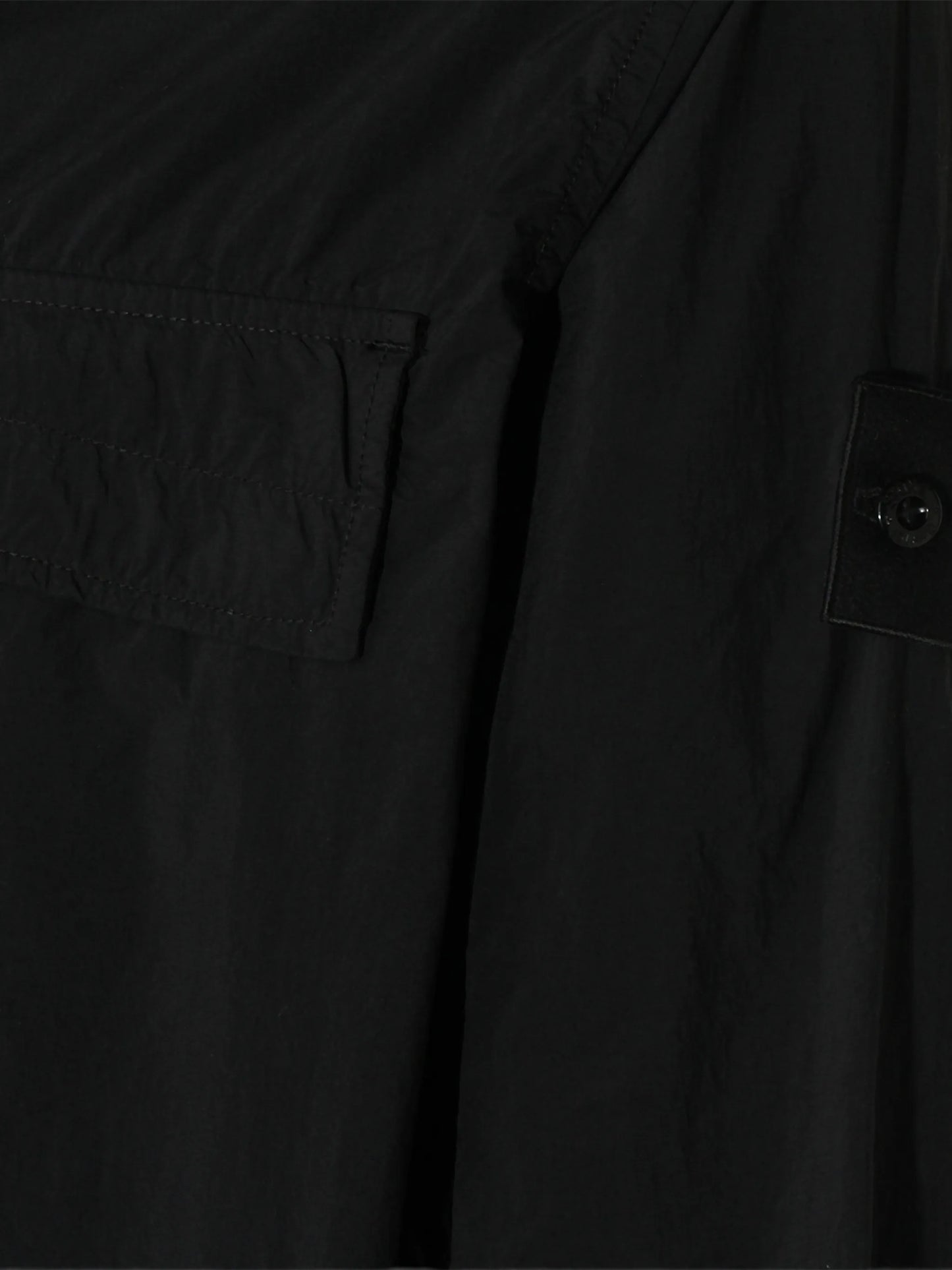logo-patch shirt