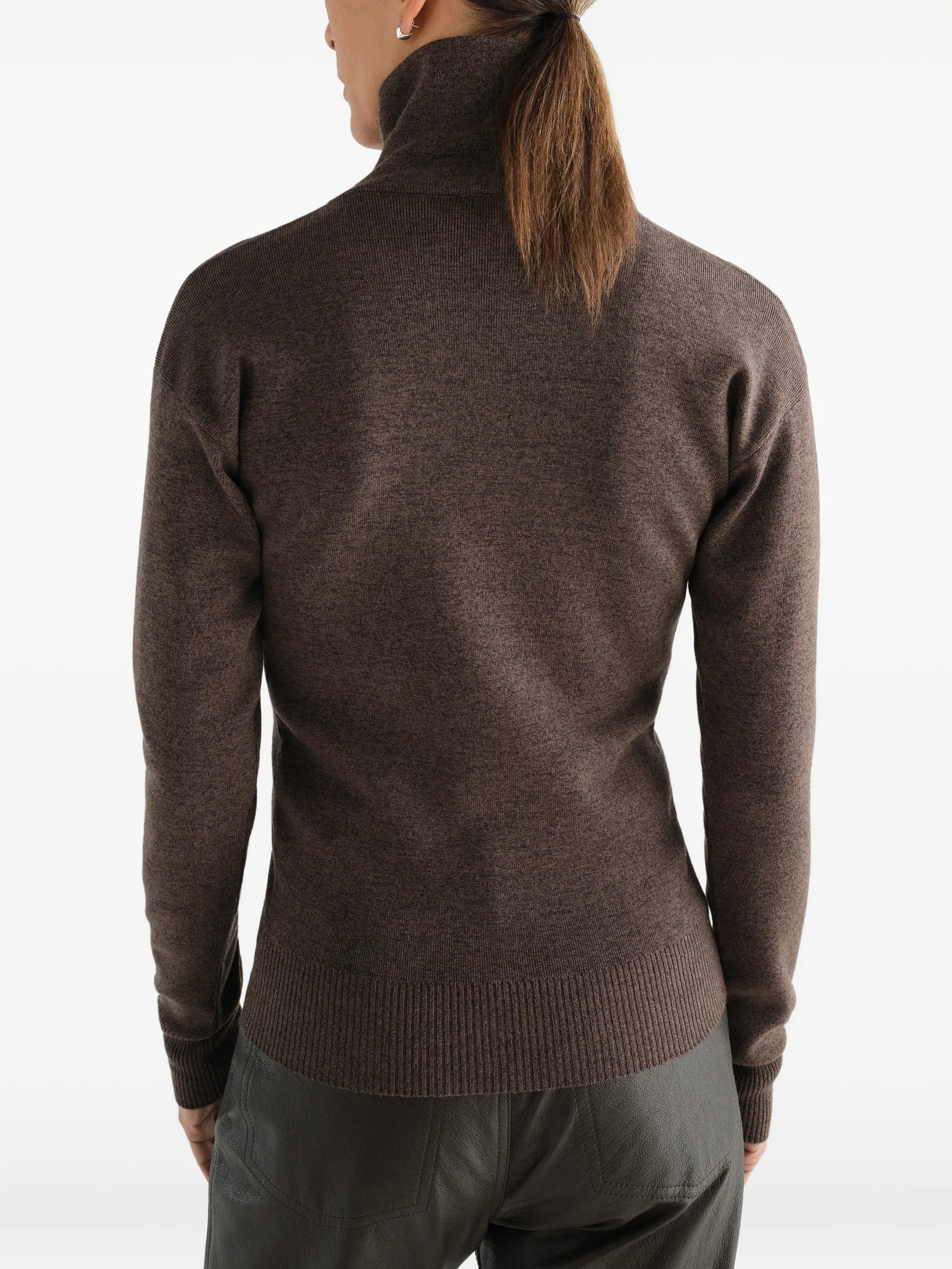 buttoned top in fine wool