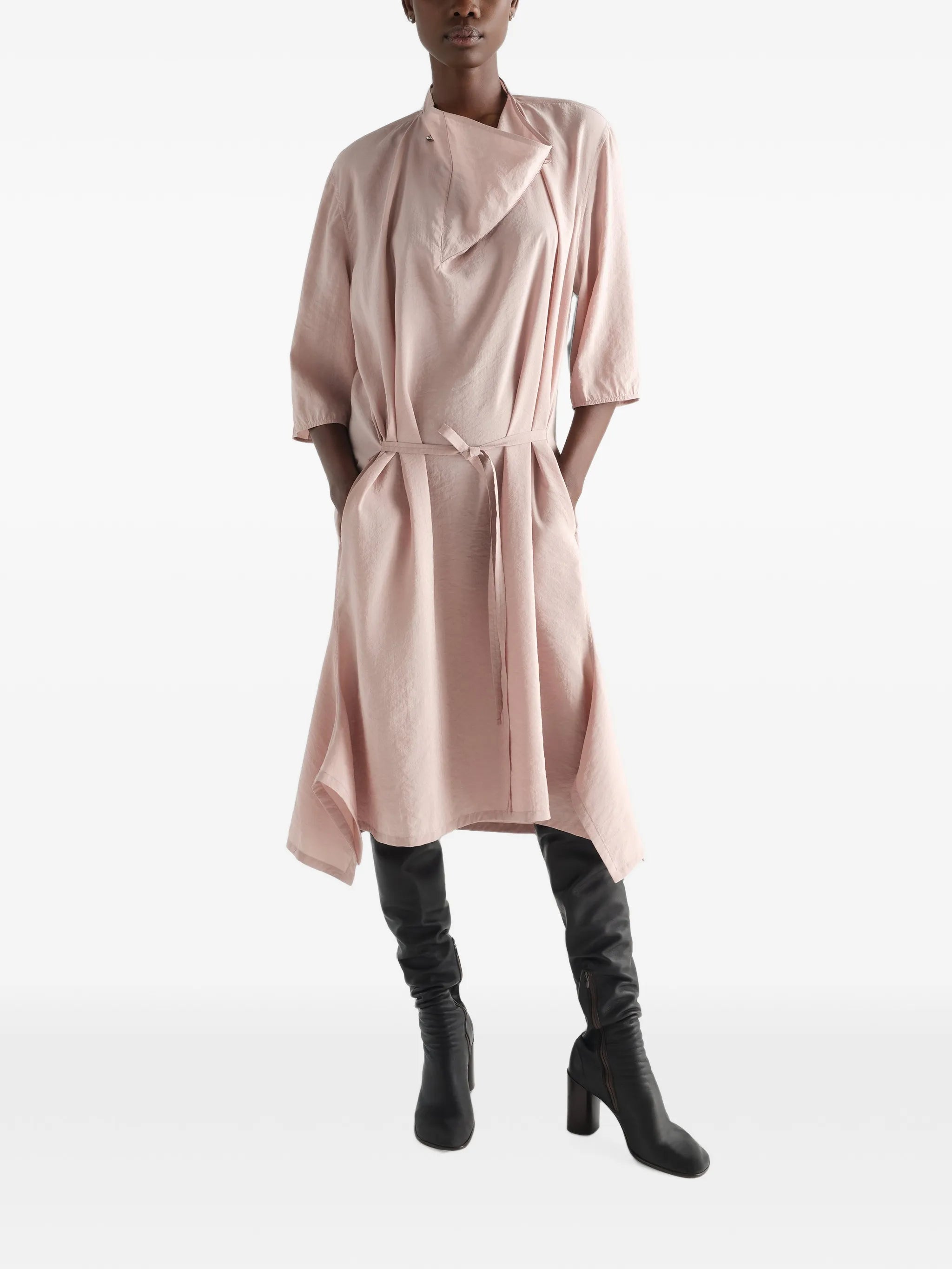 soft-collar dress in dry silk