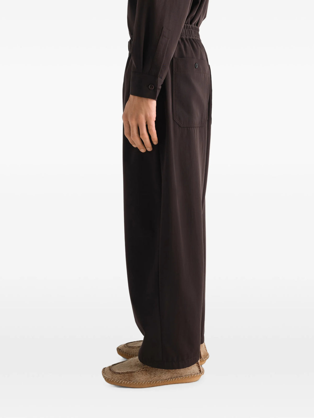 jogger pants in wool gabardine