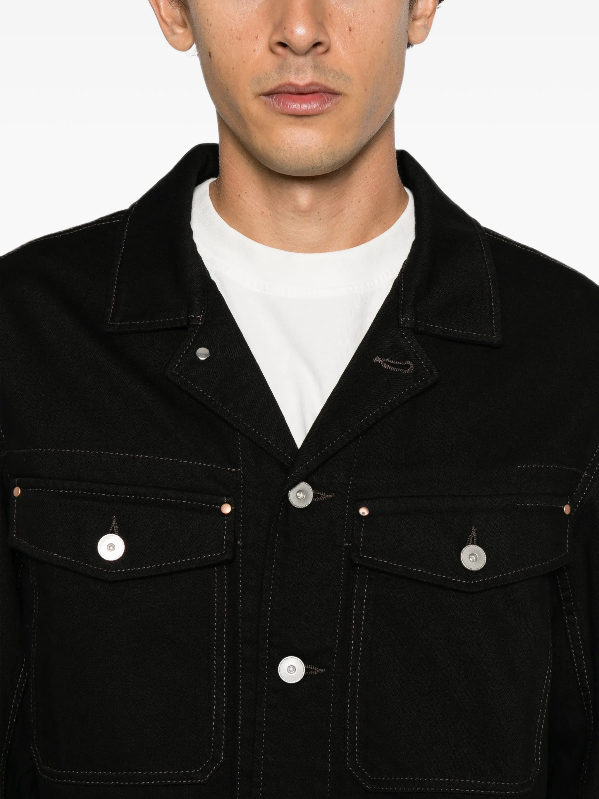 trucker jacket in heavy denim