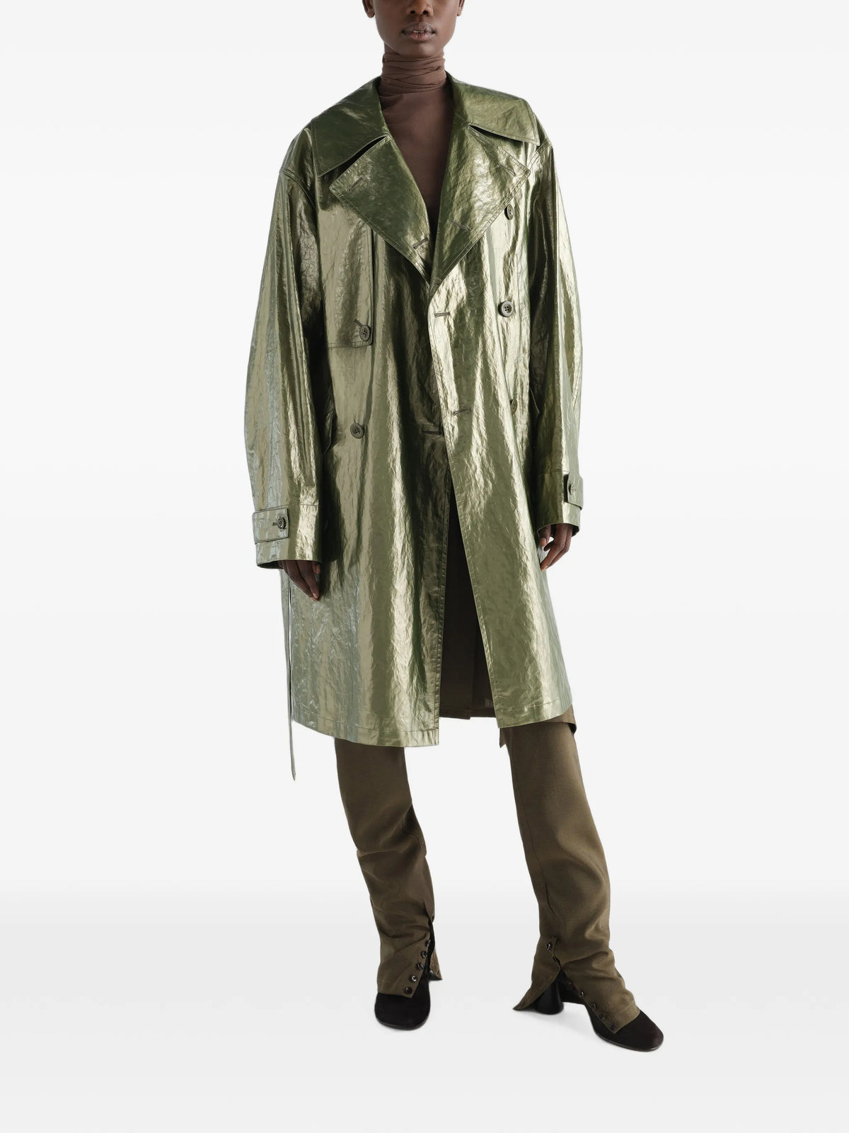 trench coat in water-repellent shiny coated linen