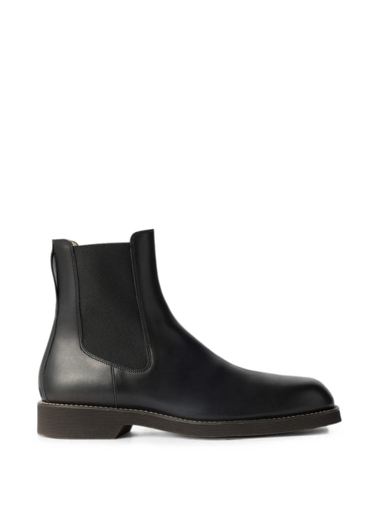 Chelsea ankle boots in shiny vegetable-tanned leather