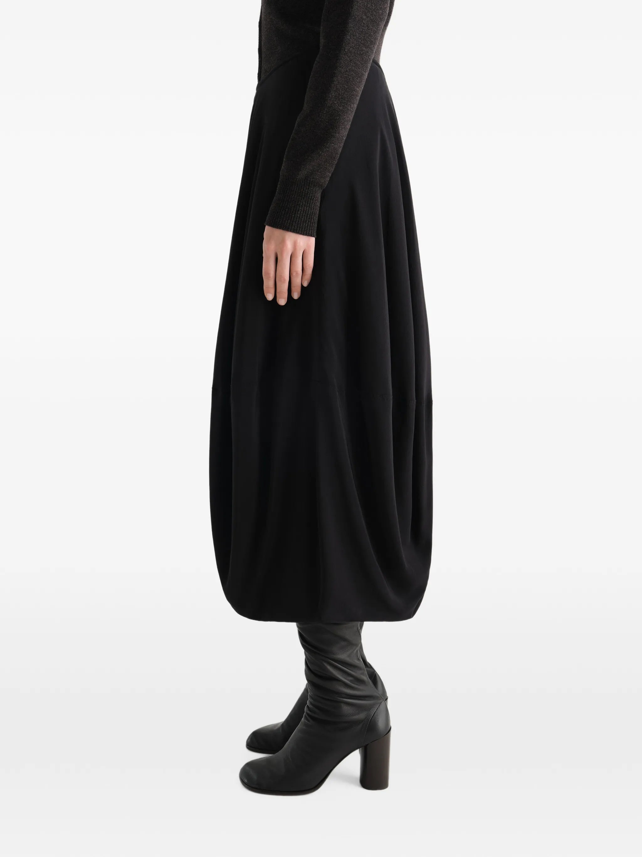 balloon skirt in silk crepe de Chine