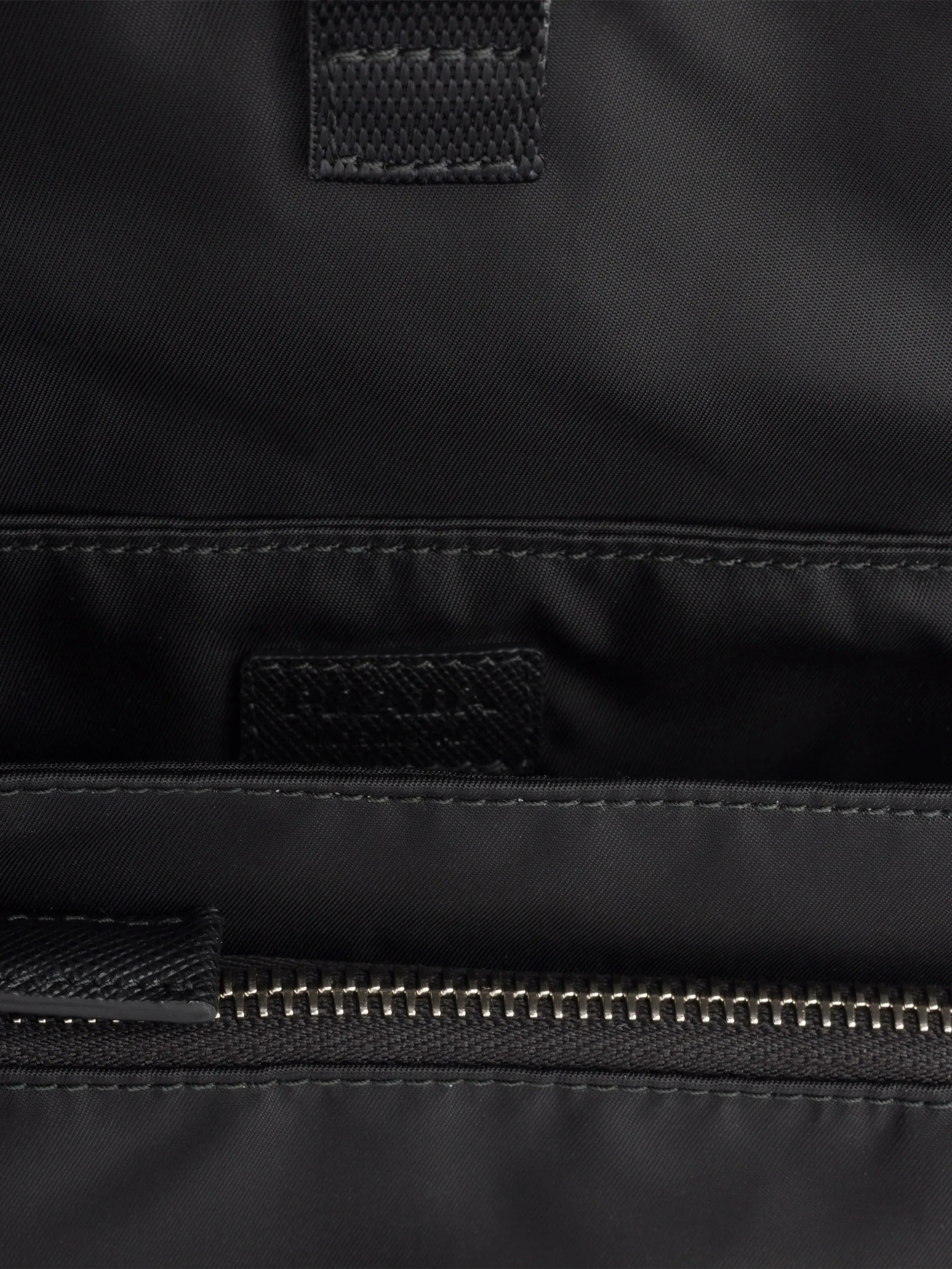 Re-Nylon smartphone case
