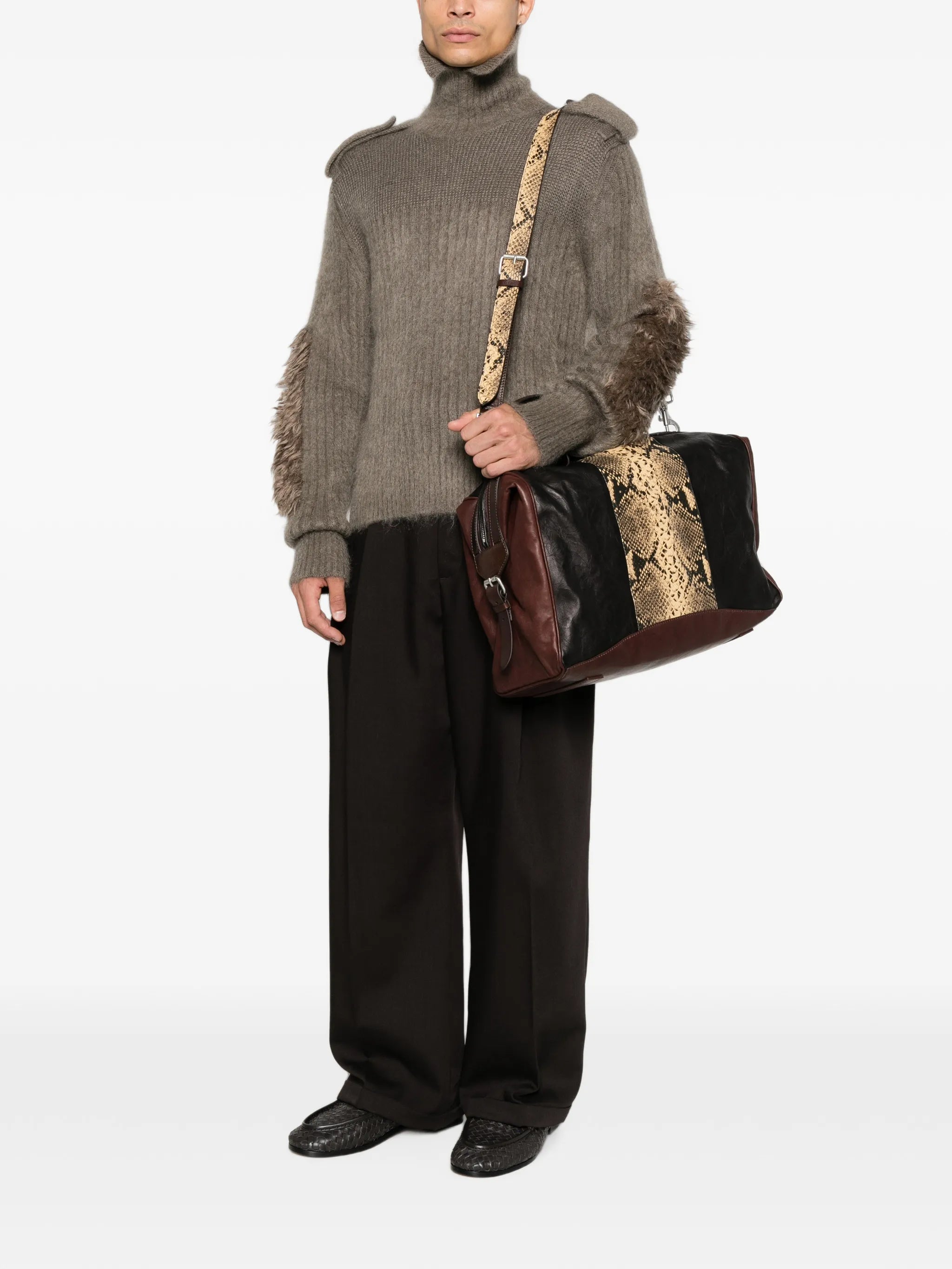 epaulette-detail faux-fur trim sweater