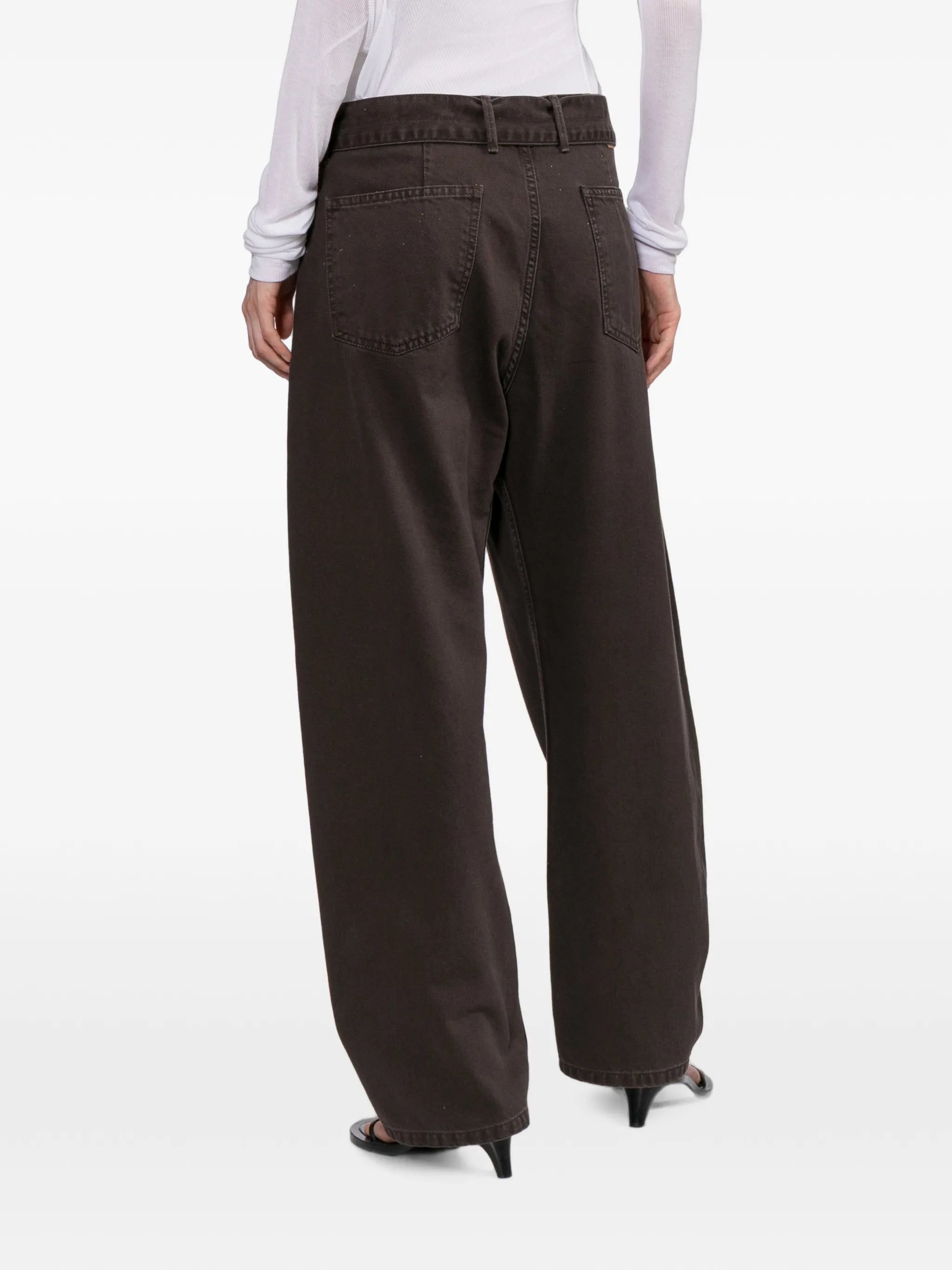 Low-rise belted jeans