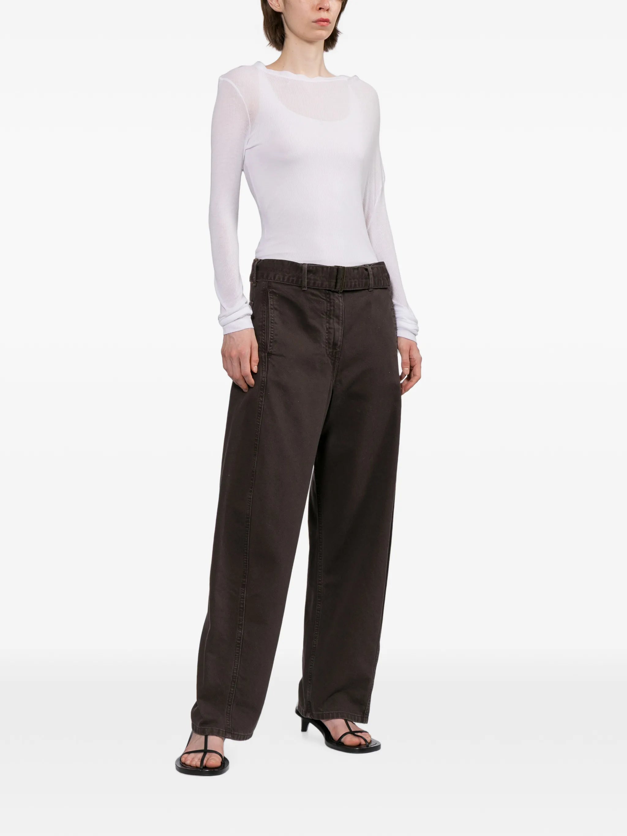 Low-rise belted jeans