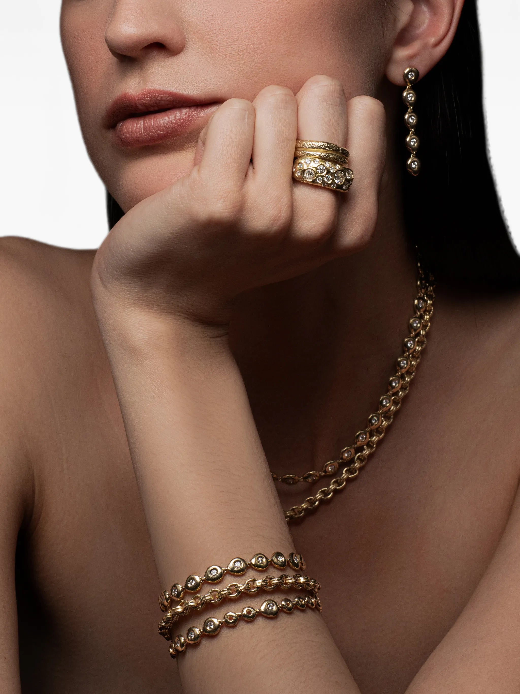 Reverie III diamond earrings