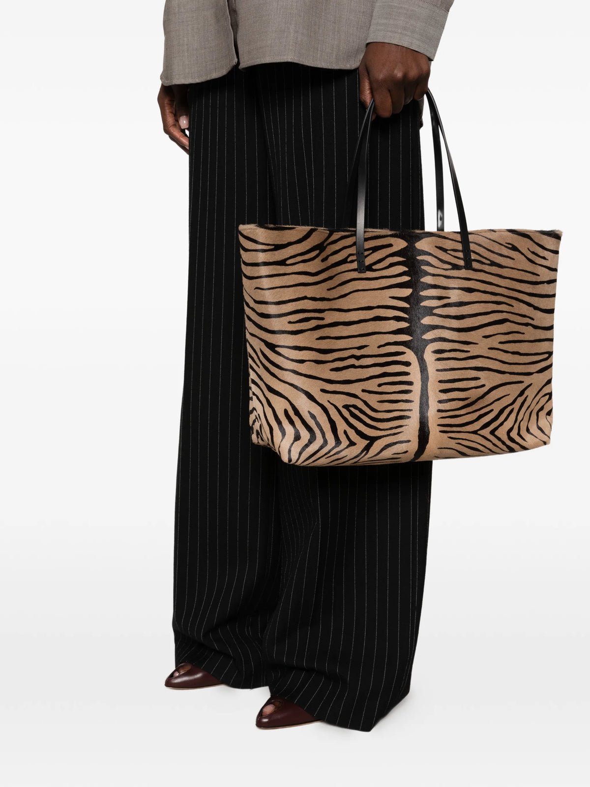 tiger-print shoulder bag