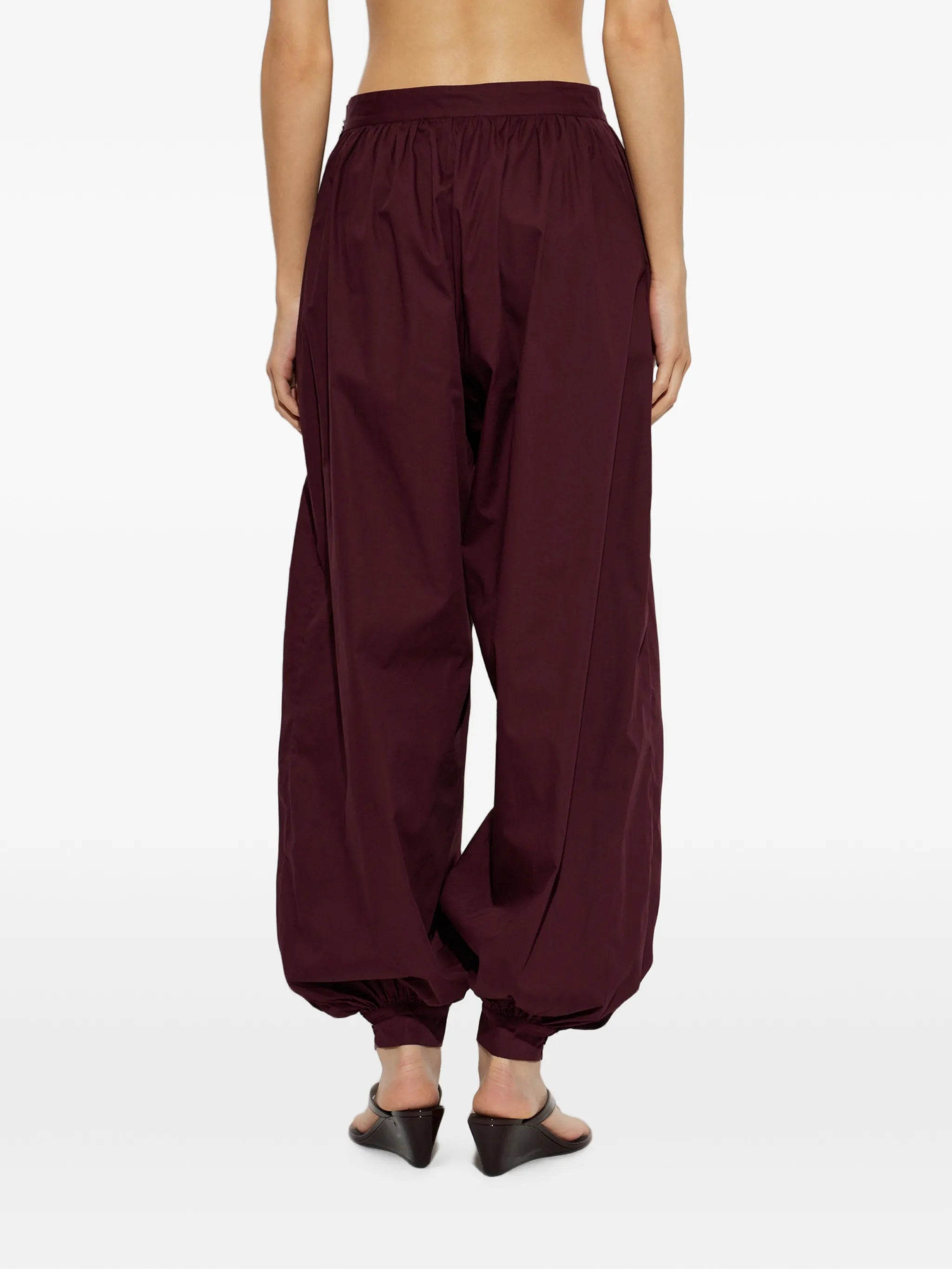 gathered-cuff loose-fit trousers