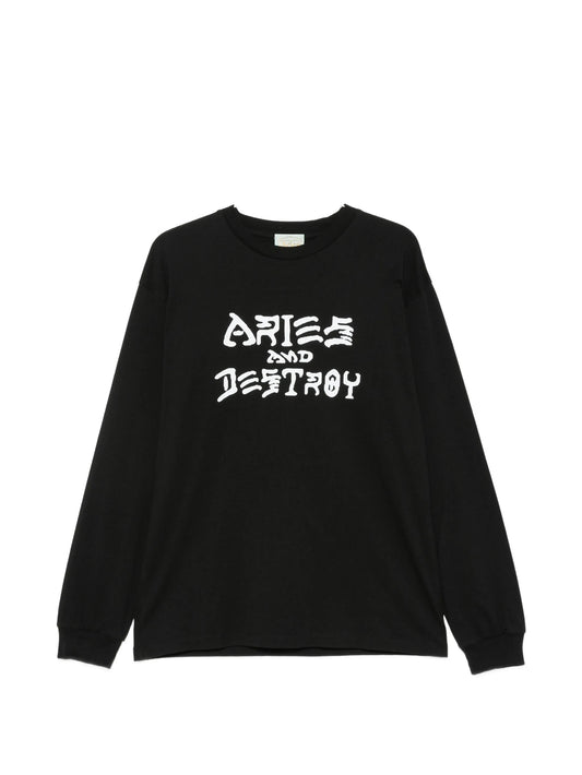 long-sleeve slogan-print T-shirt
