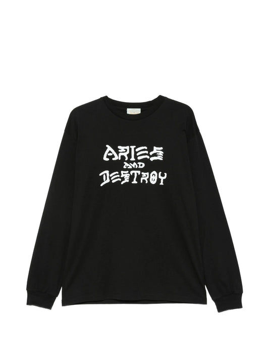 long-sleeve slogan-print T-shirt