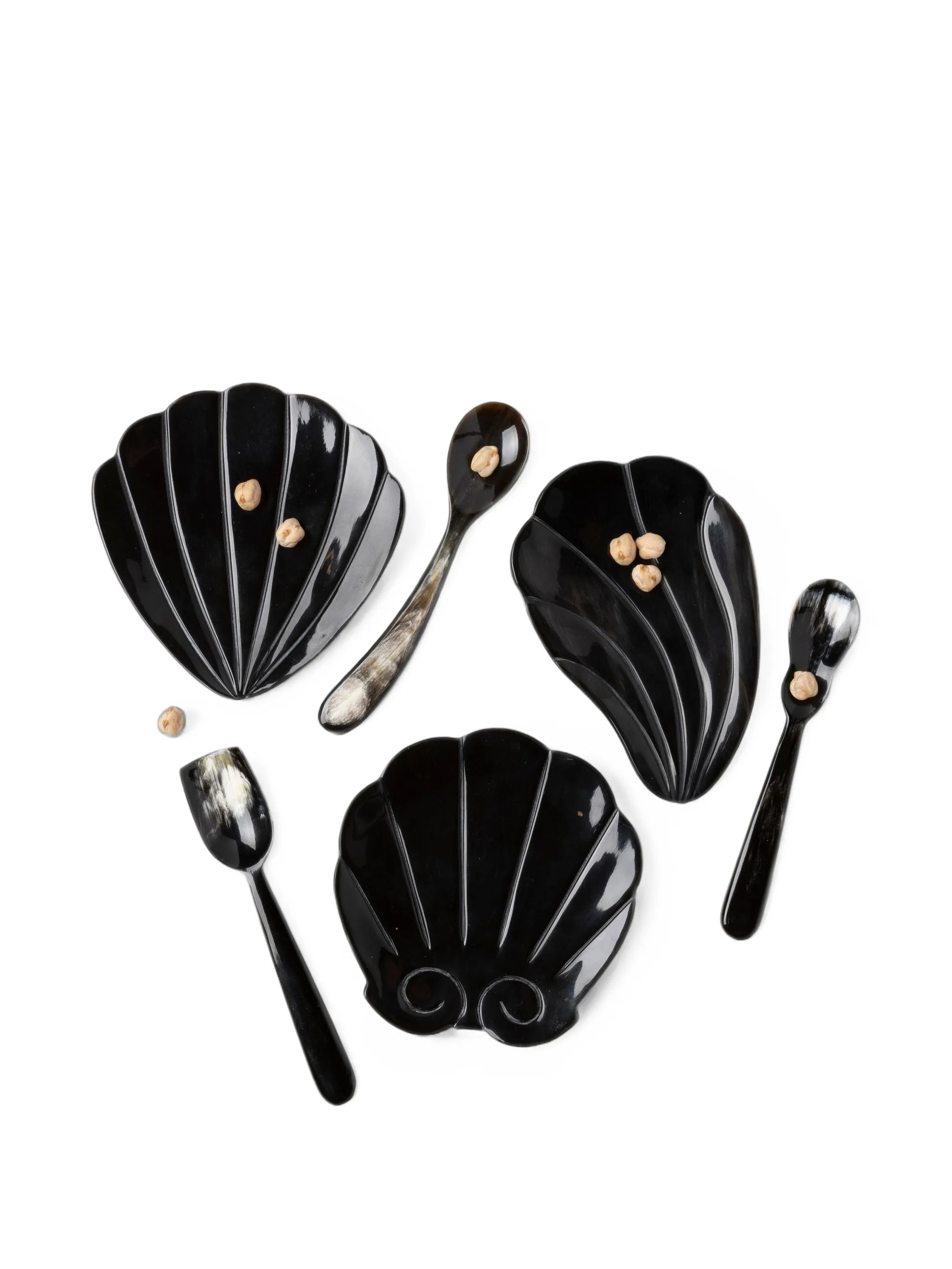 shell dish and spoon set