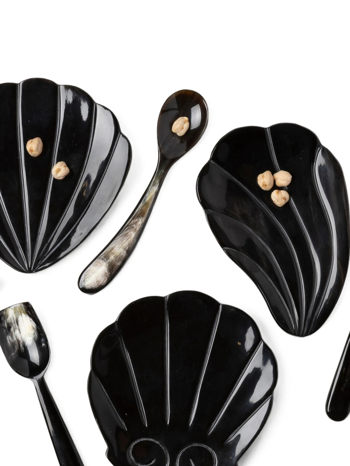 shell dish and spoon set