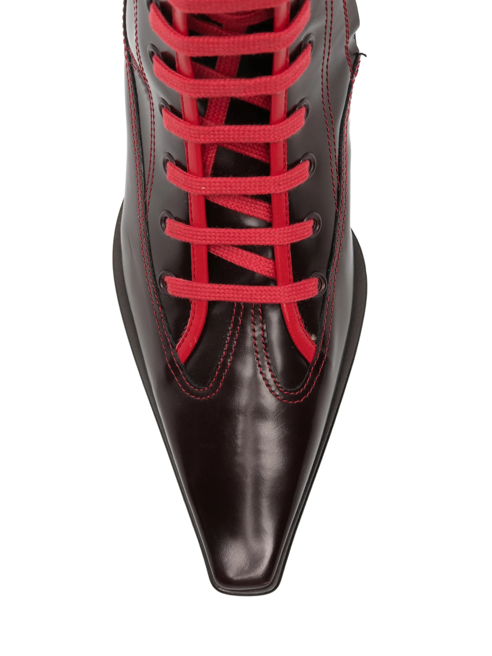 lace-up pointed-toe boots