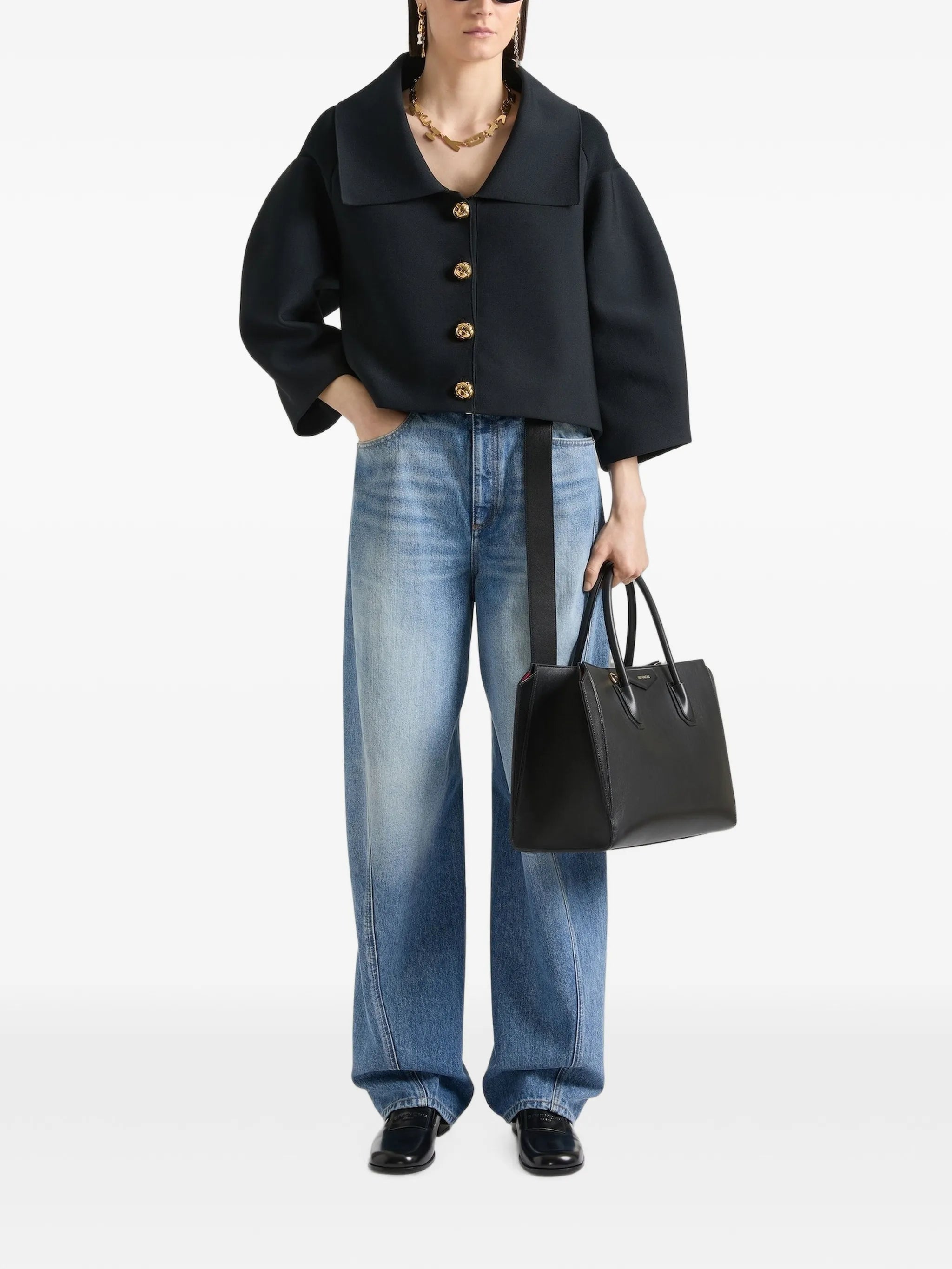 medium Antigona catchall bag in shiny grained leather