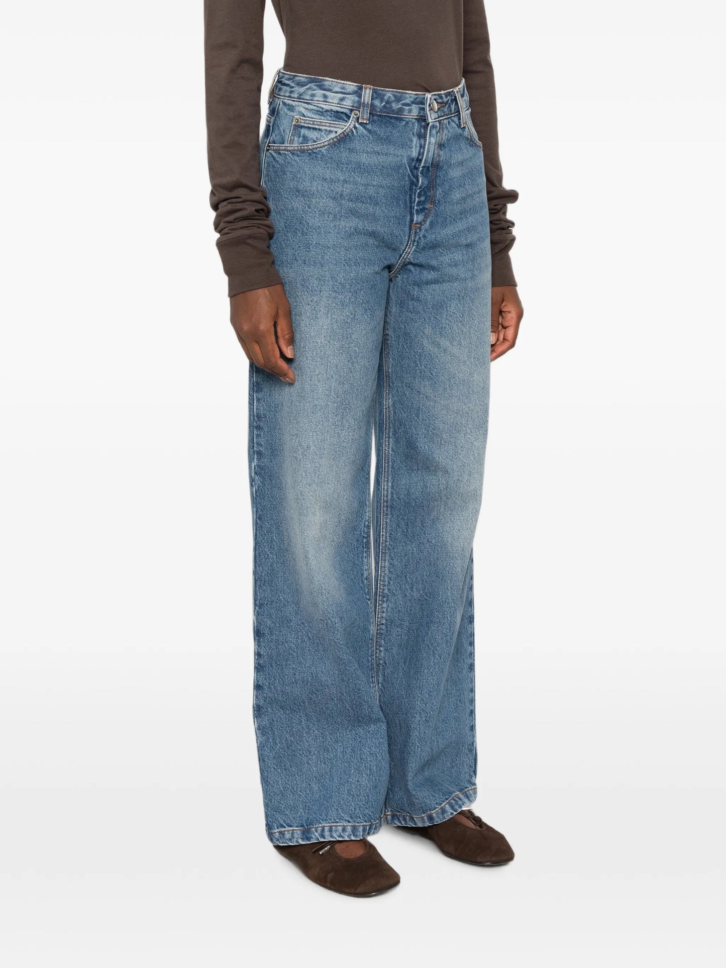 wide-leg jeans