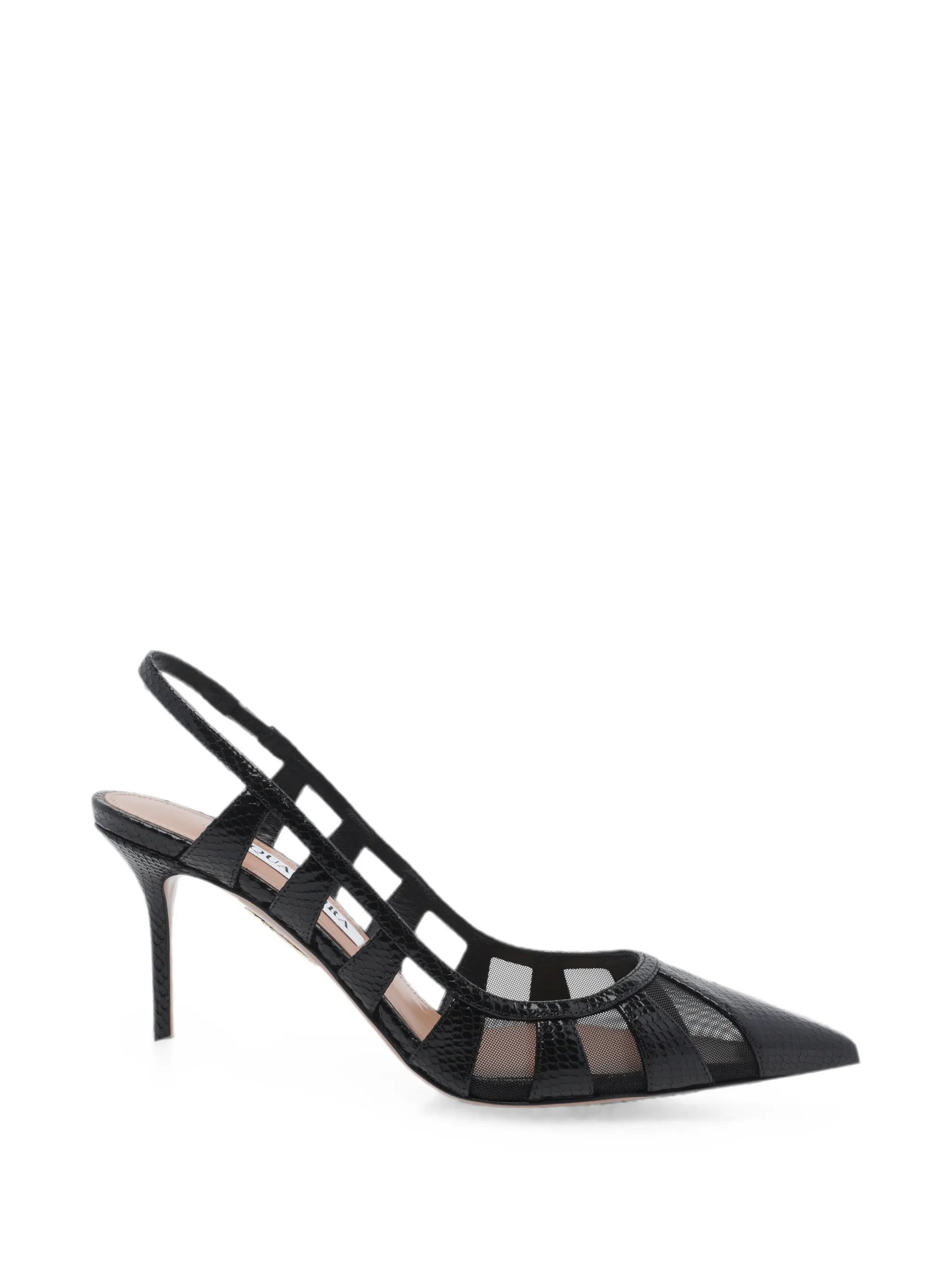 Screen mesh-panelled pumps