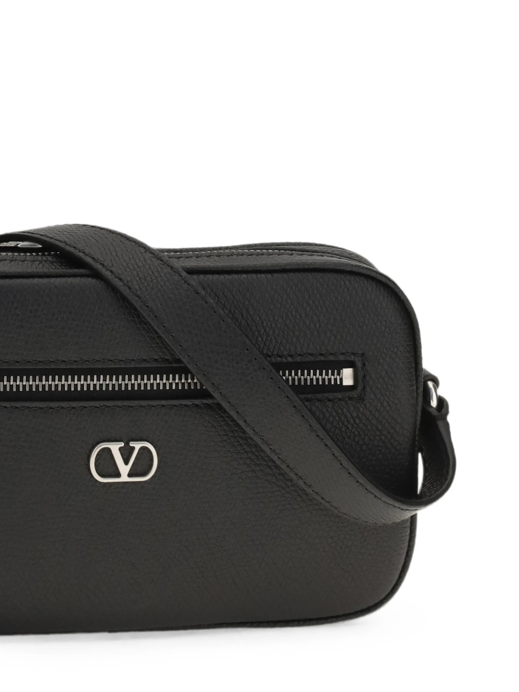 VLogo Signature leather messenger bag