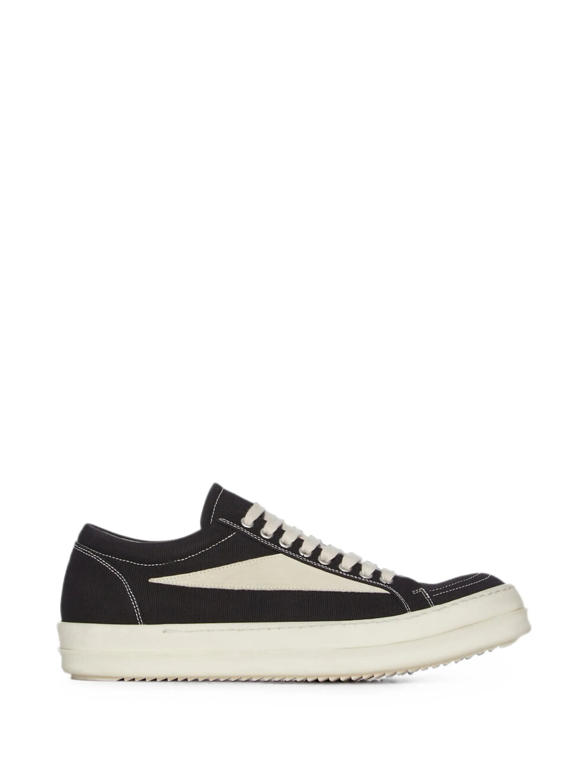 Vintage low-top lace-up sneakers