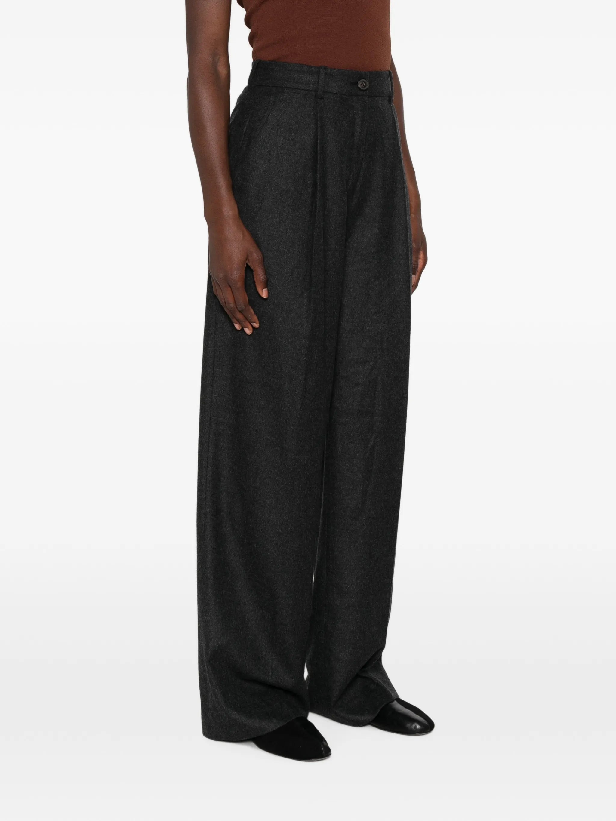 pleated wide-leg trousers