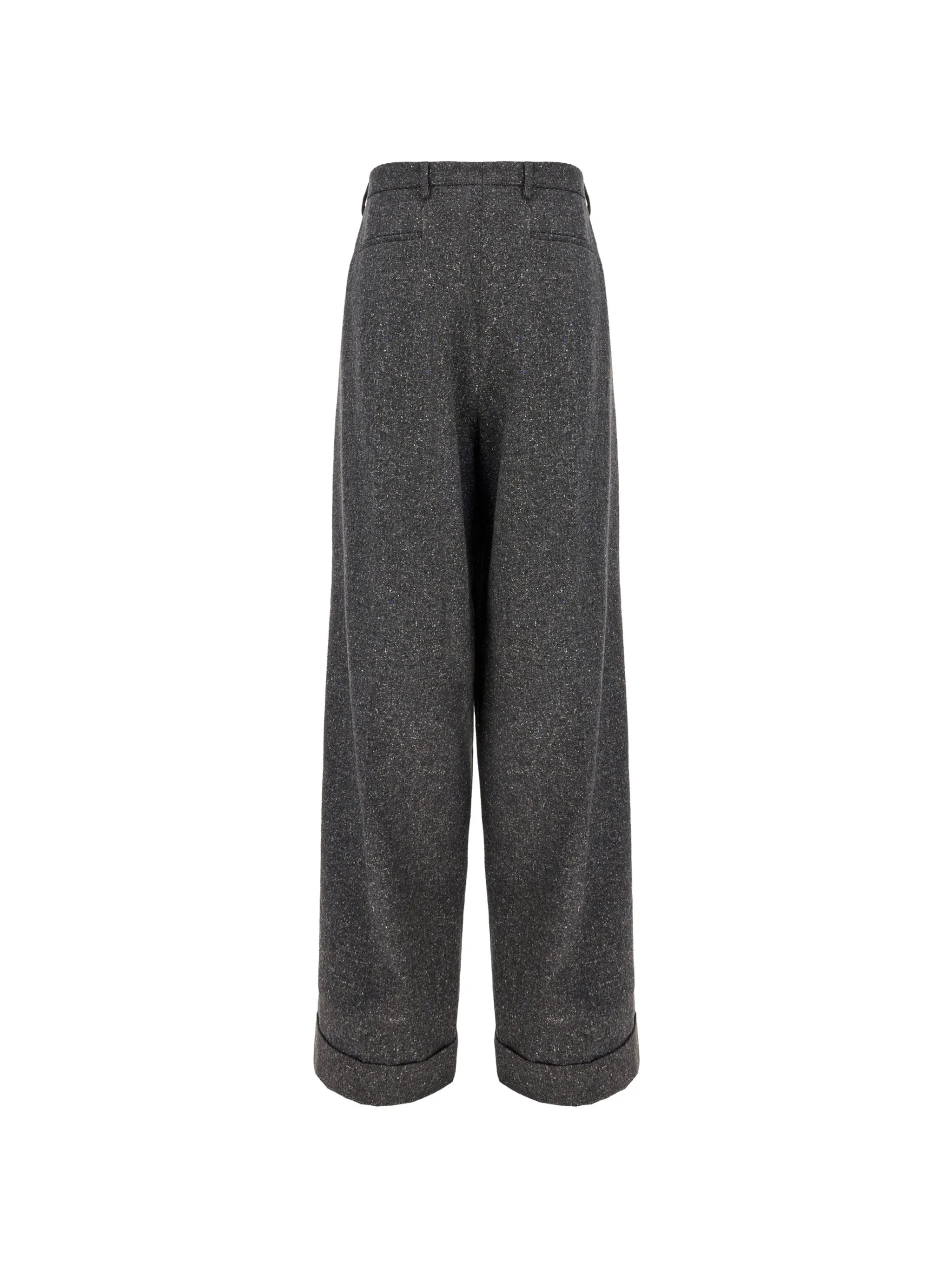 pleated trousers