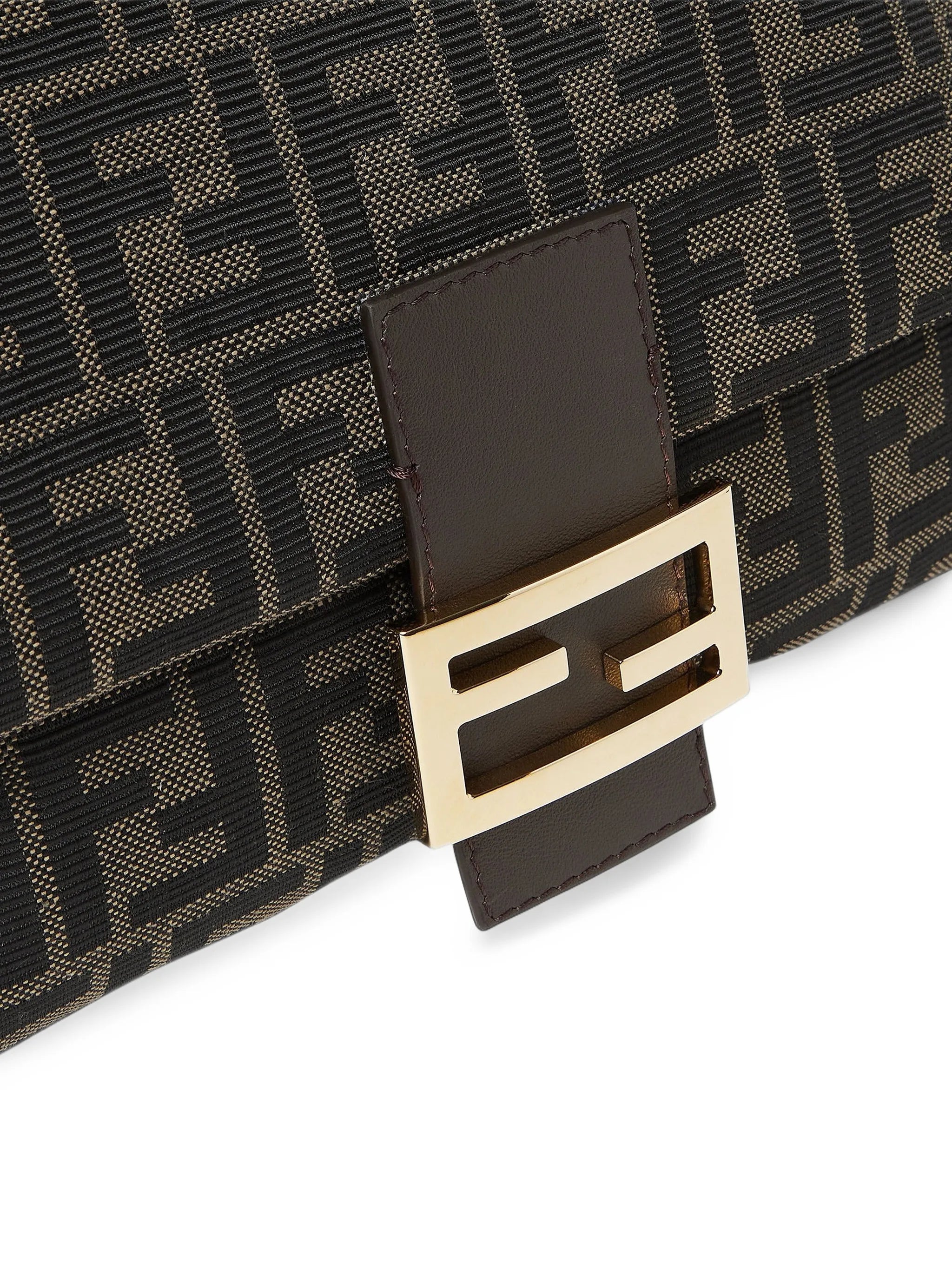 Flap 26325 shoulder bag