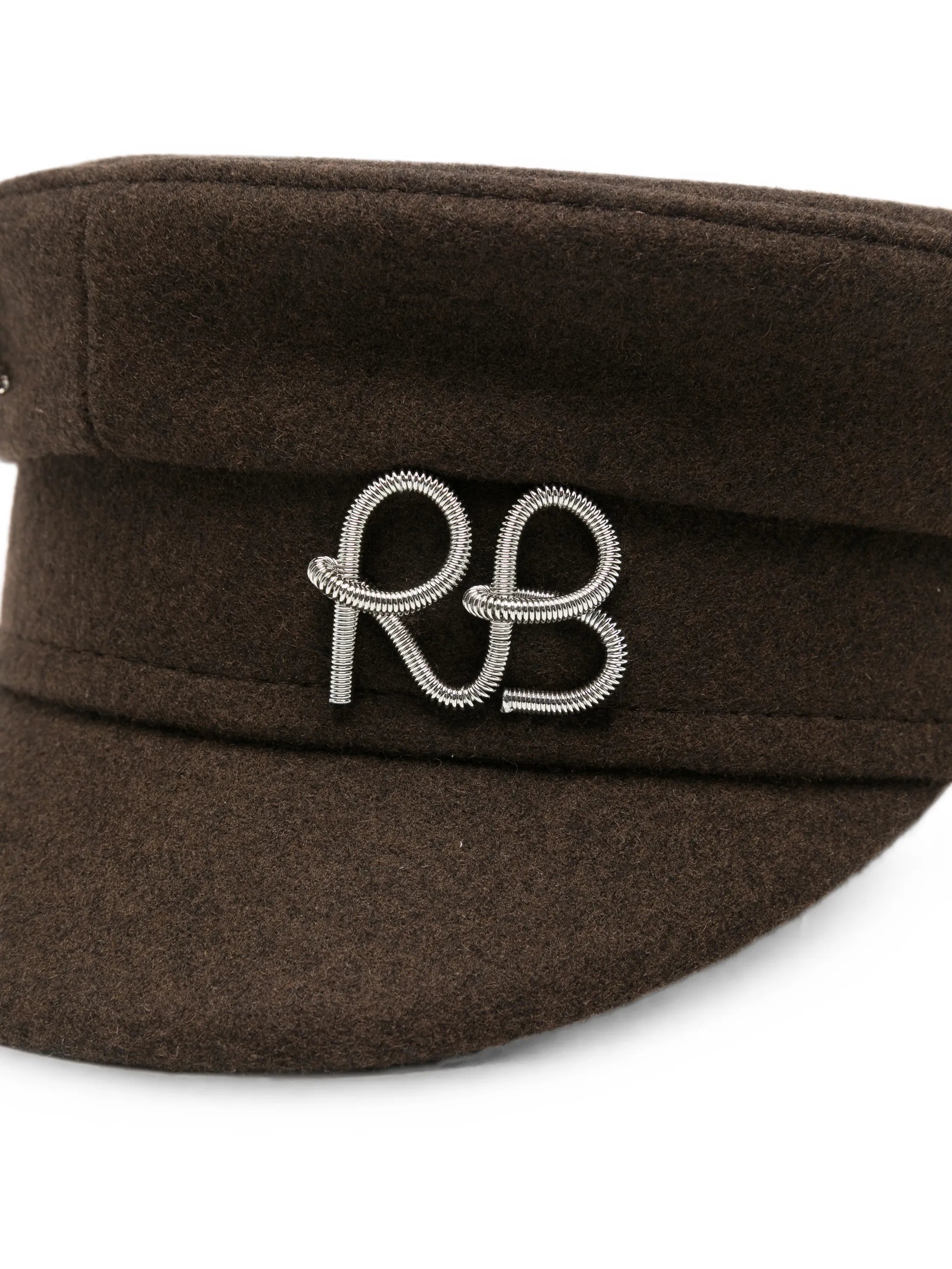 logo-embellished cap