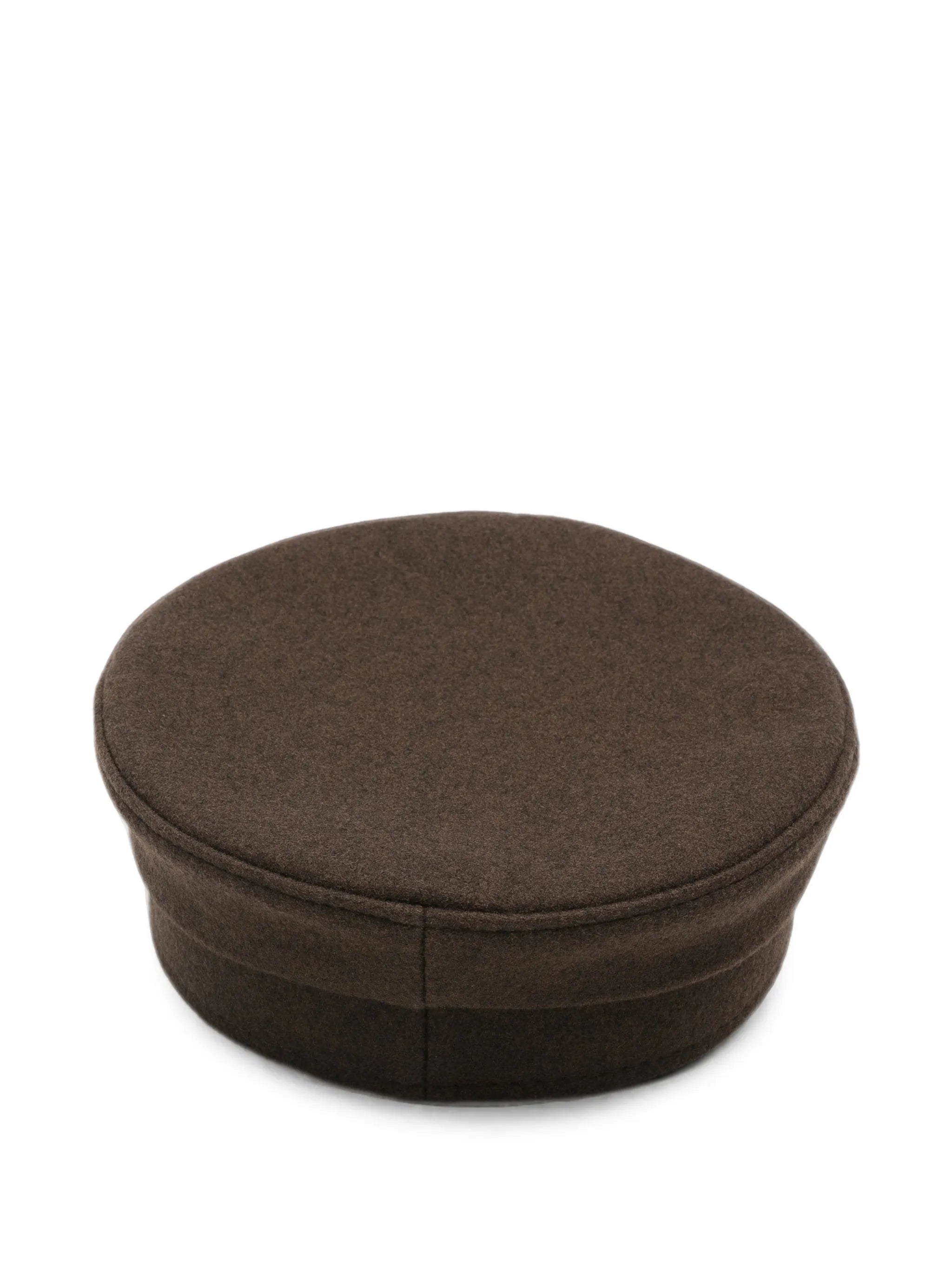logo-embellished cap