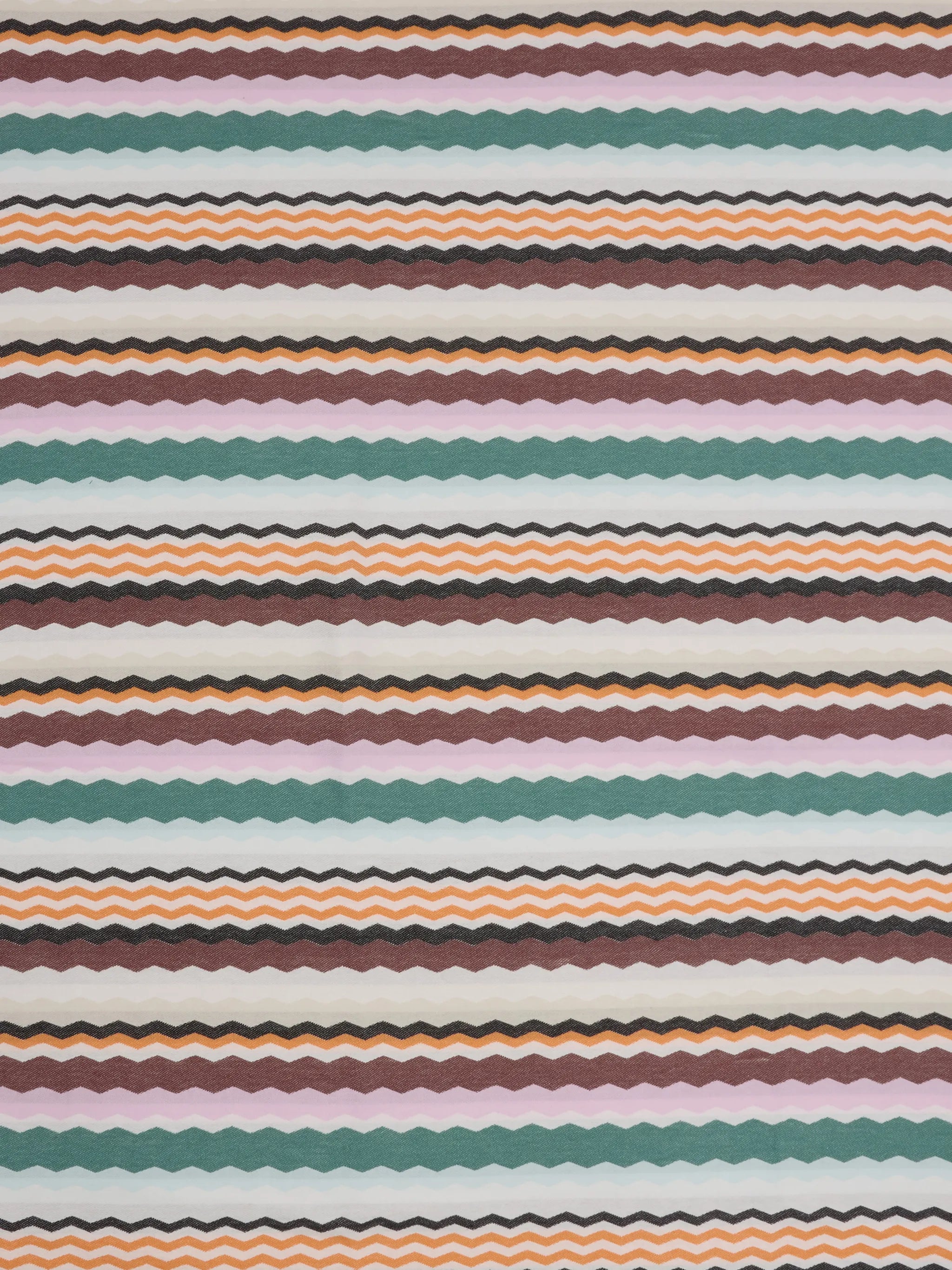 Aura zigzag-print towel