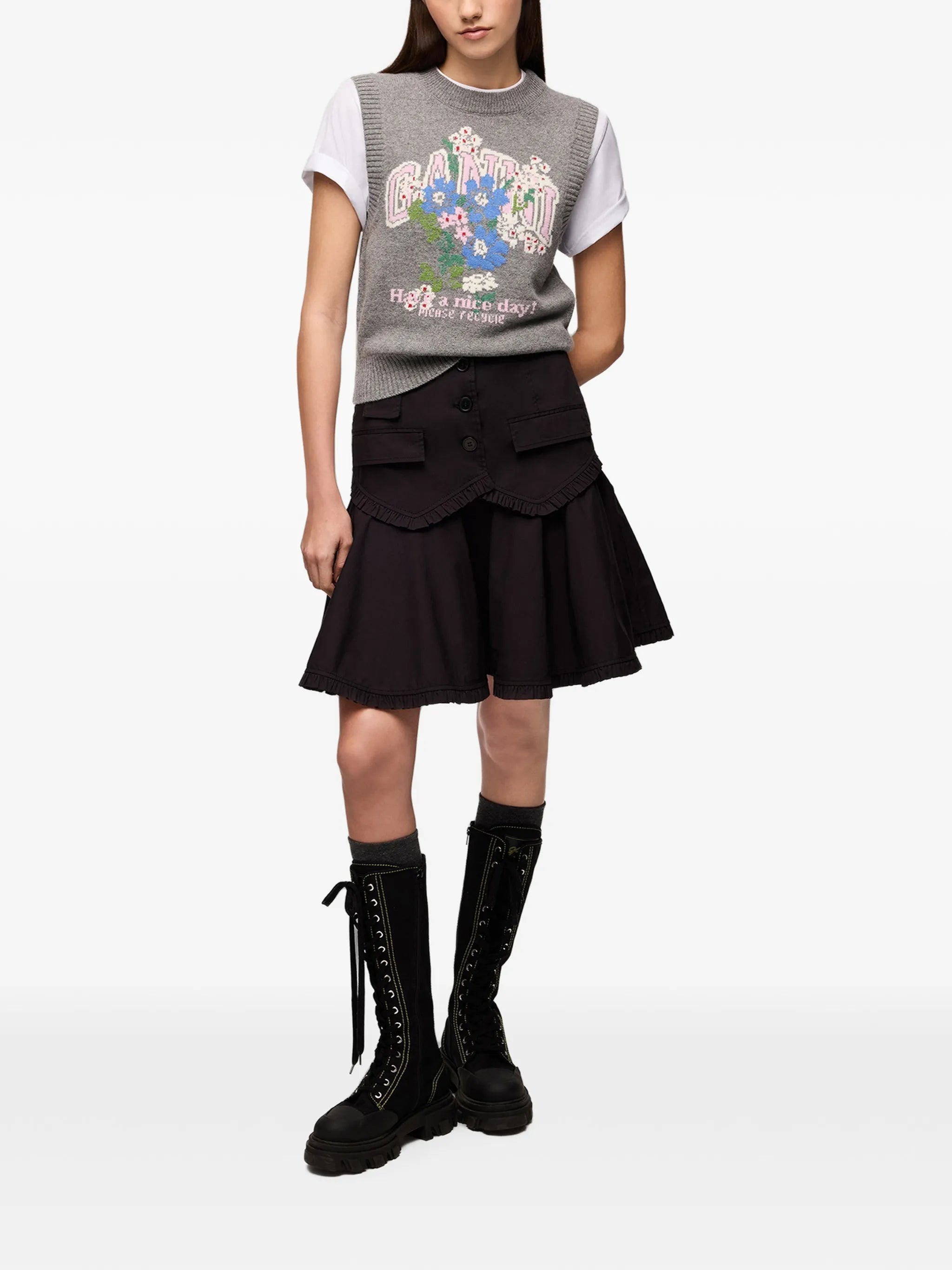 vest with flowers