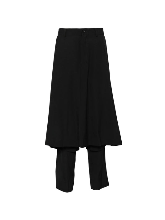 side-pockets trousers