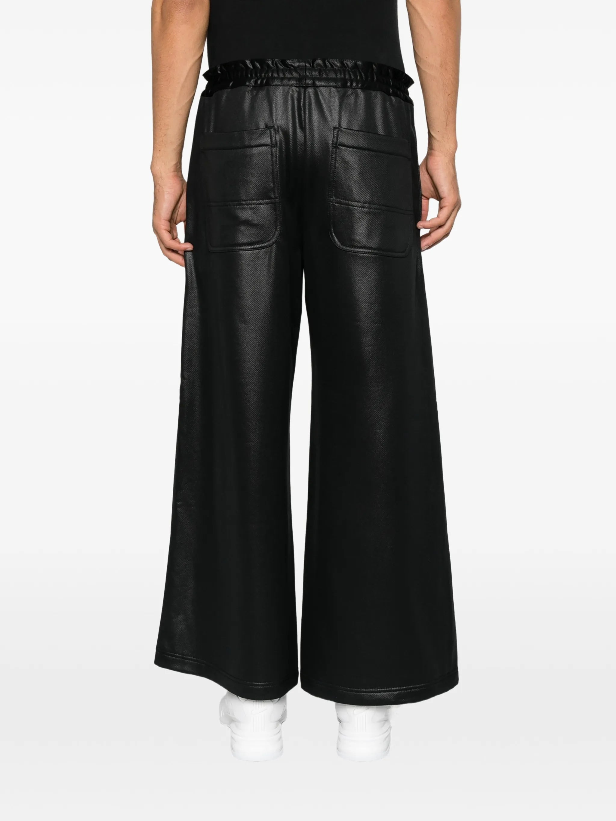 scoop-neck trousers