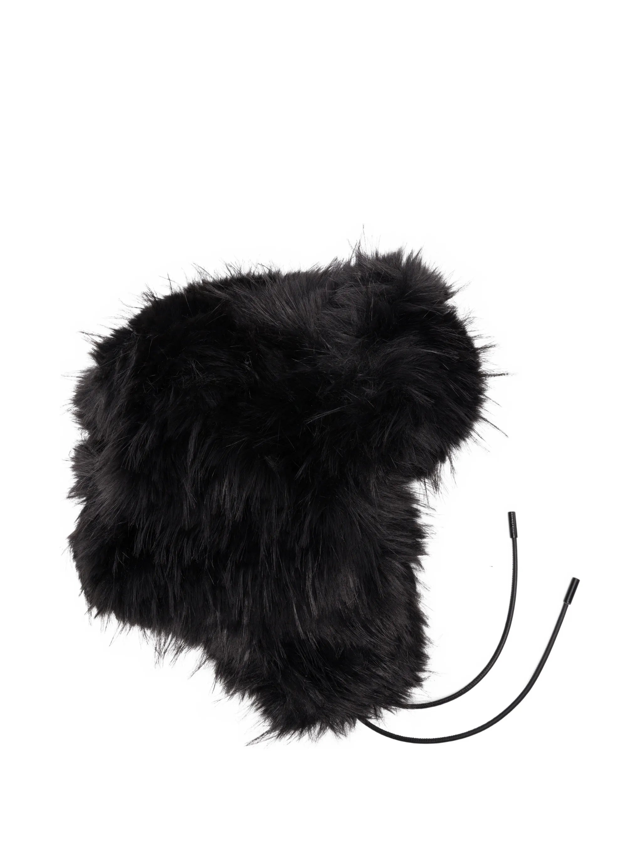 Cher fluffy hat