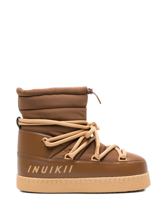 Mountain boots