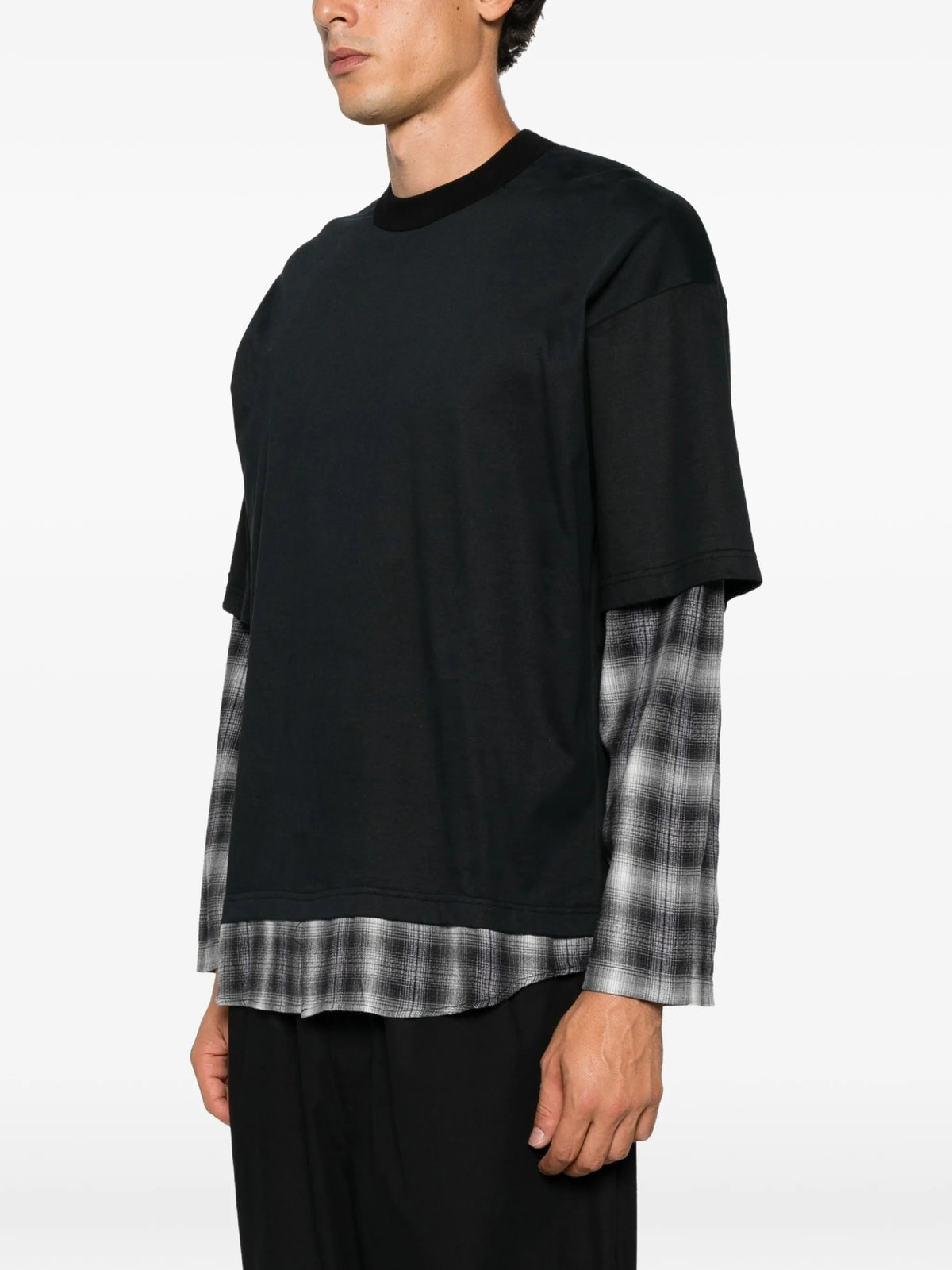 layered-design check-pattern T-shirt