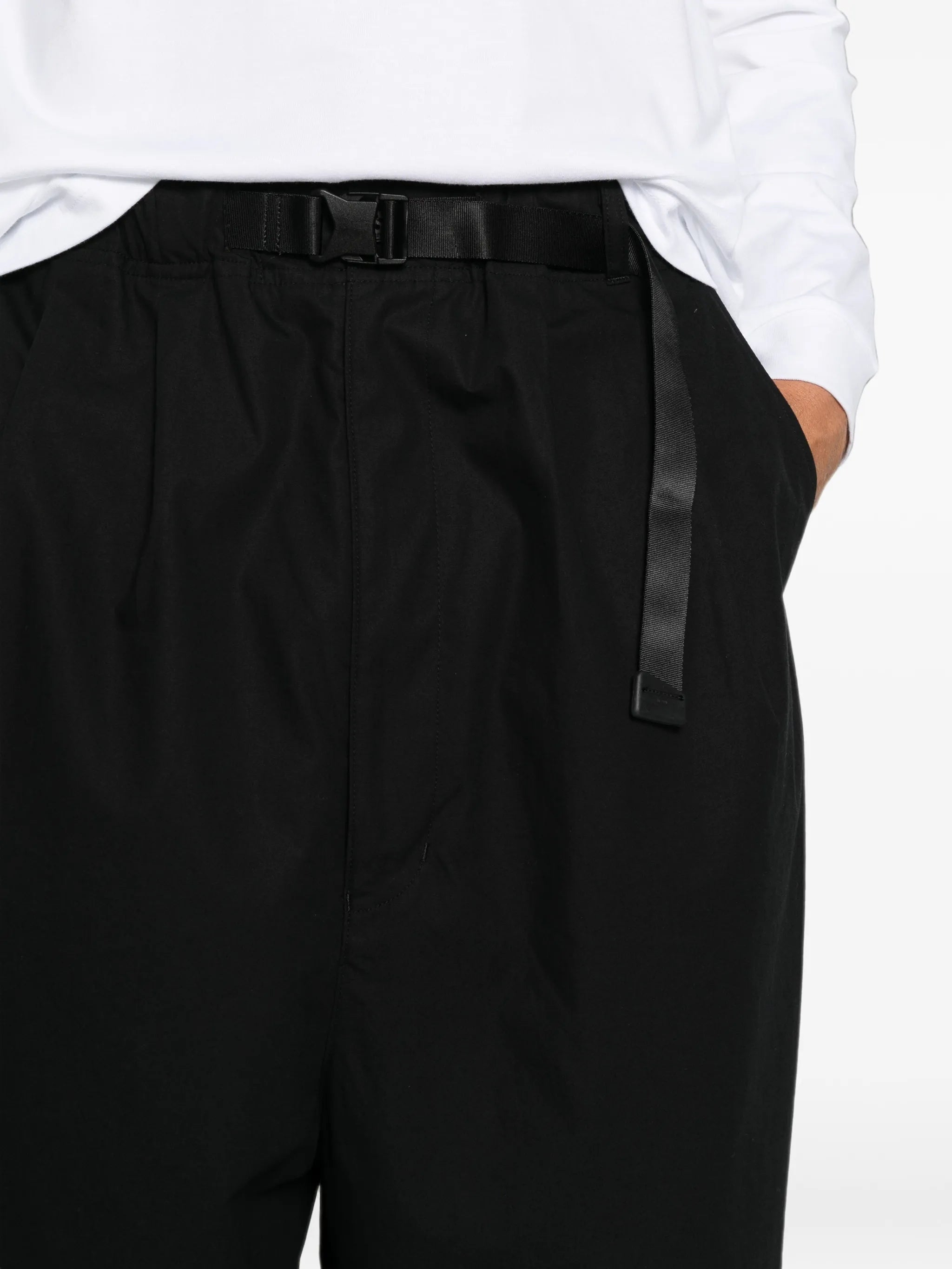 belted straight-leg trousers