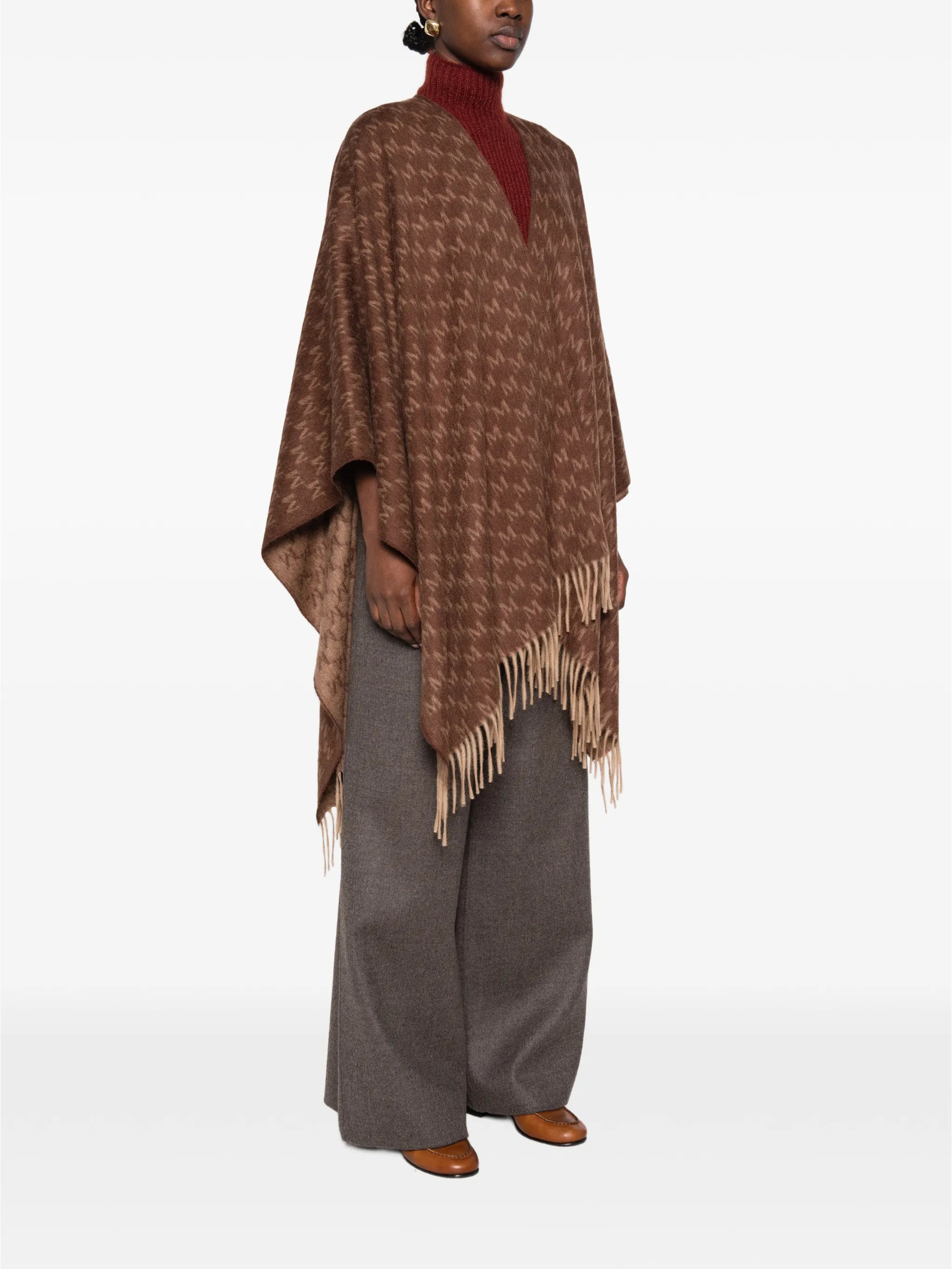 Falange logo-jacquard shawl