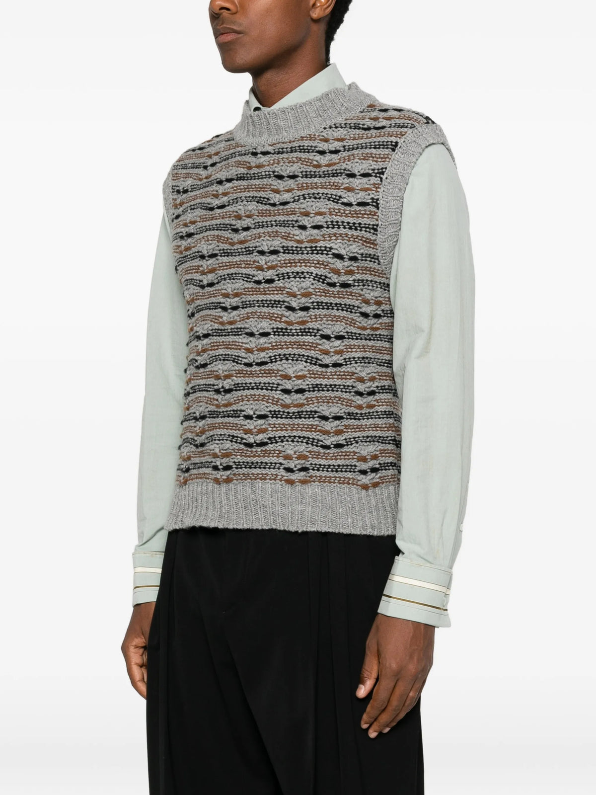 patterned sleeveless sweater