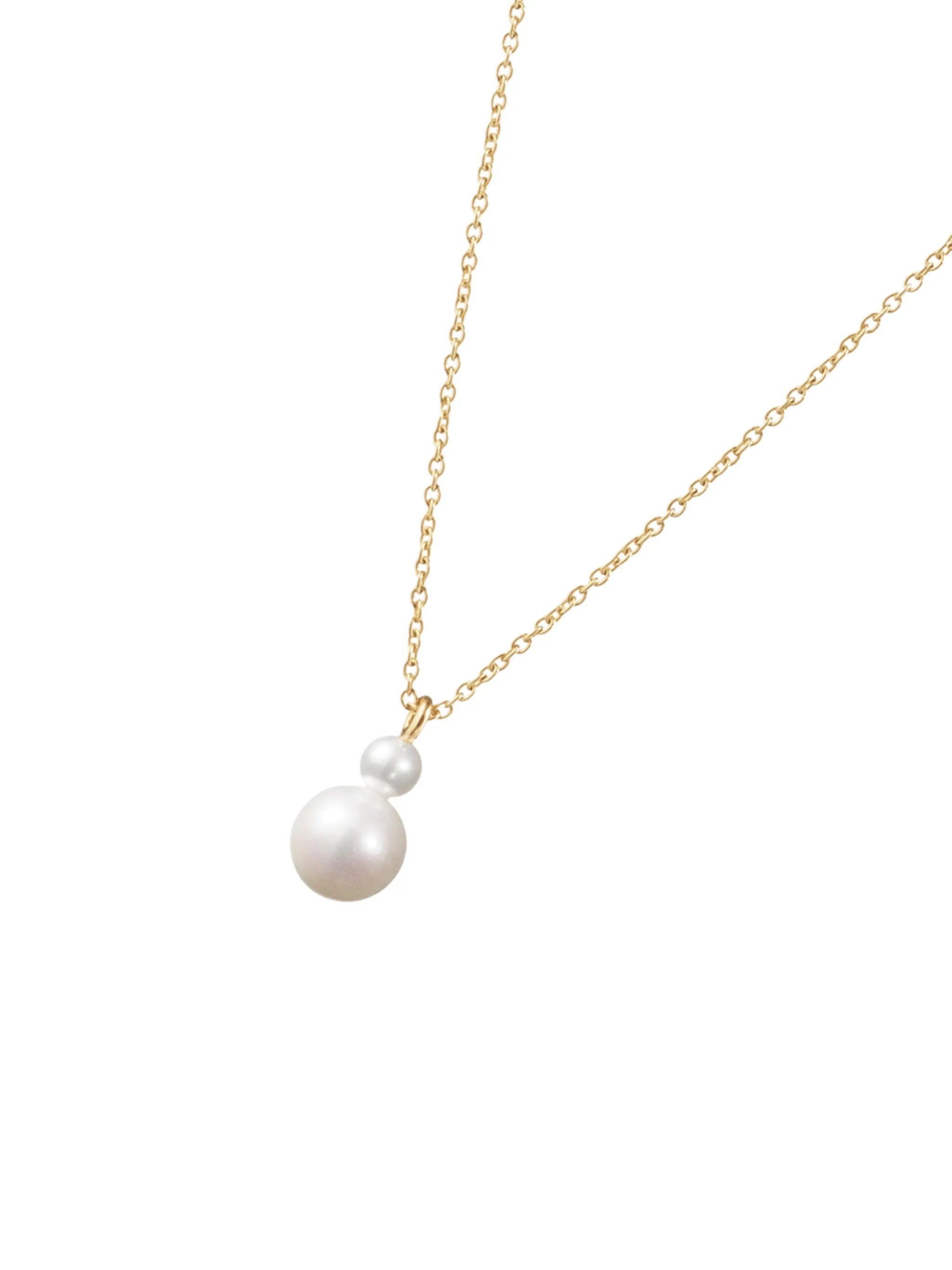 Petite Luce de Lily freshwater pearl necklace
