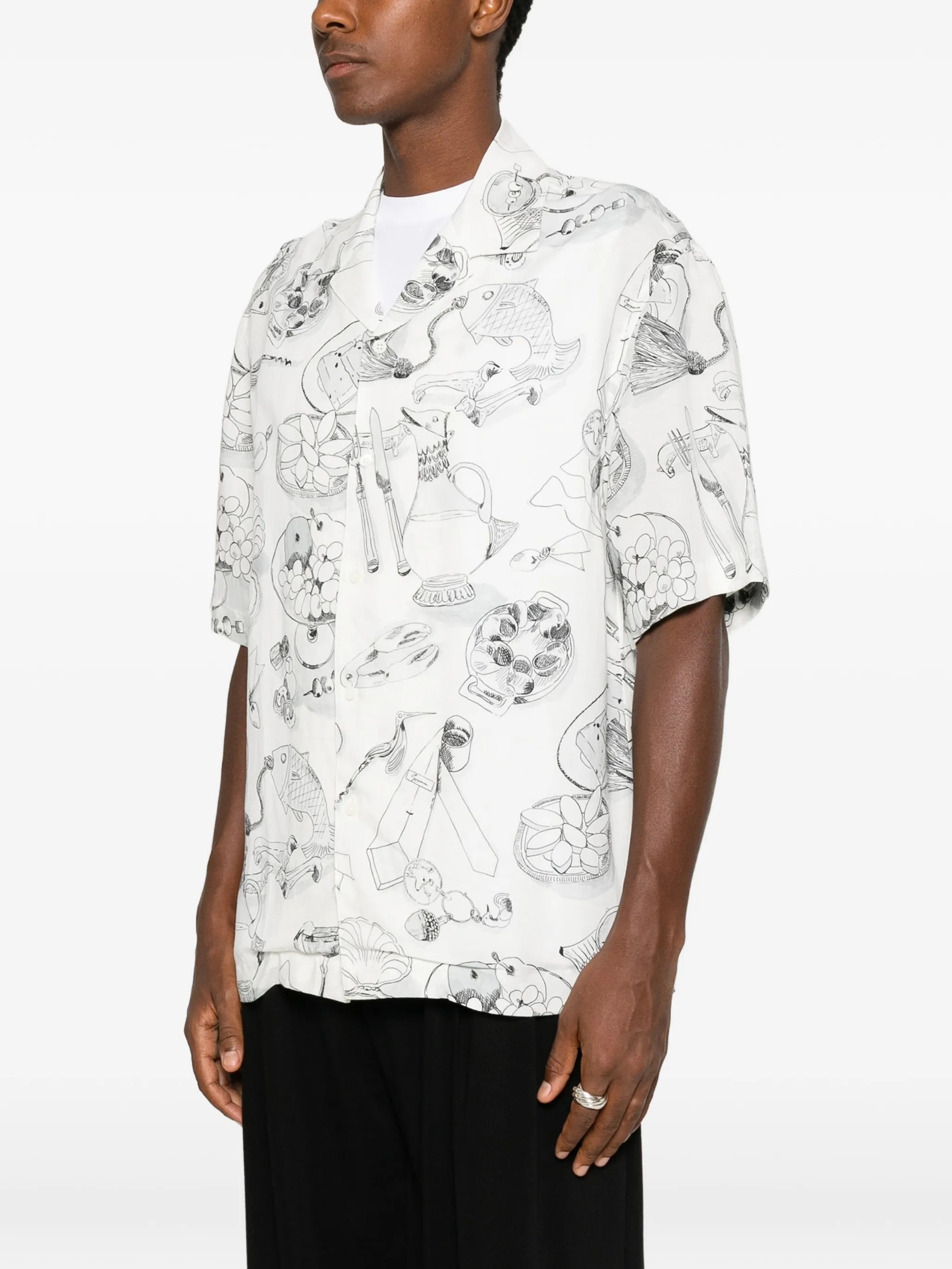 illustrative-print short-sleeve shirt