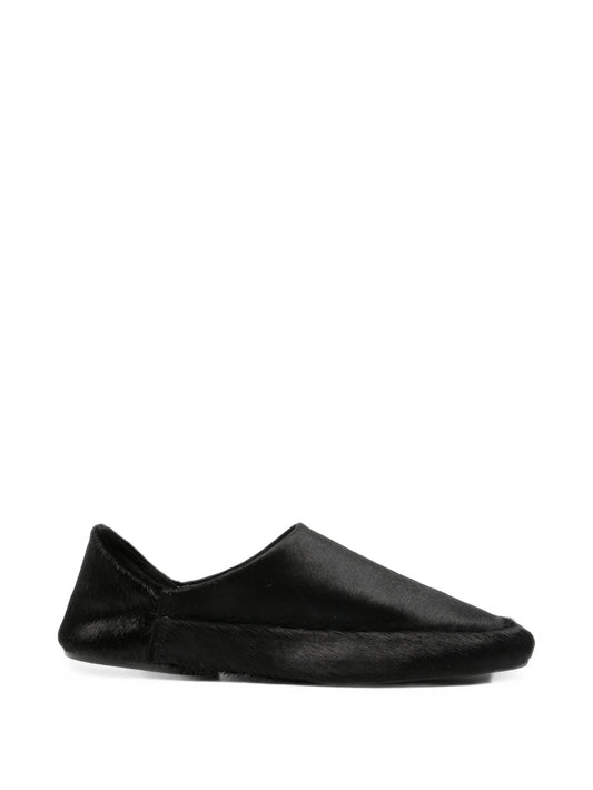Floor pony hair slippers