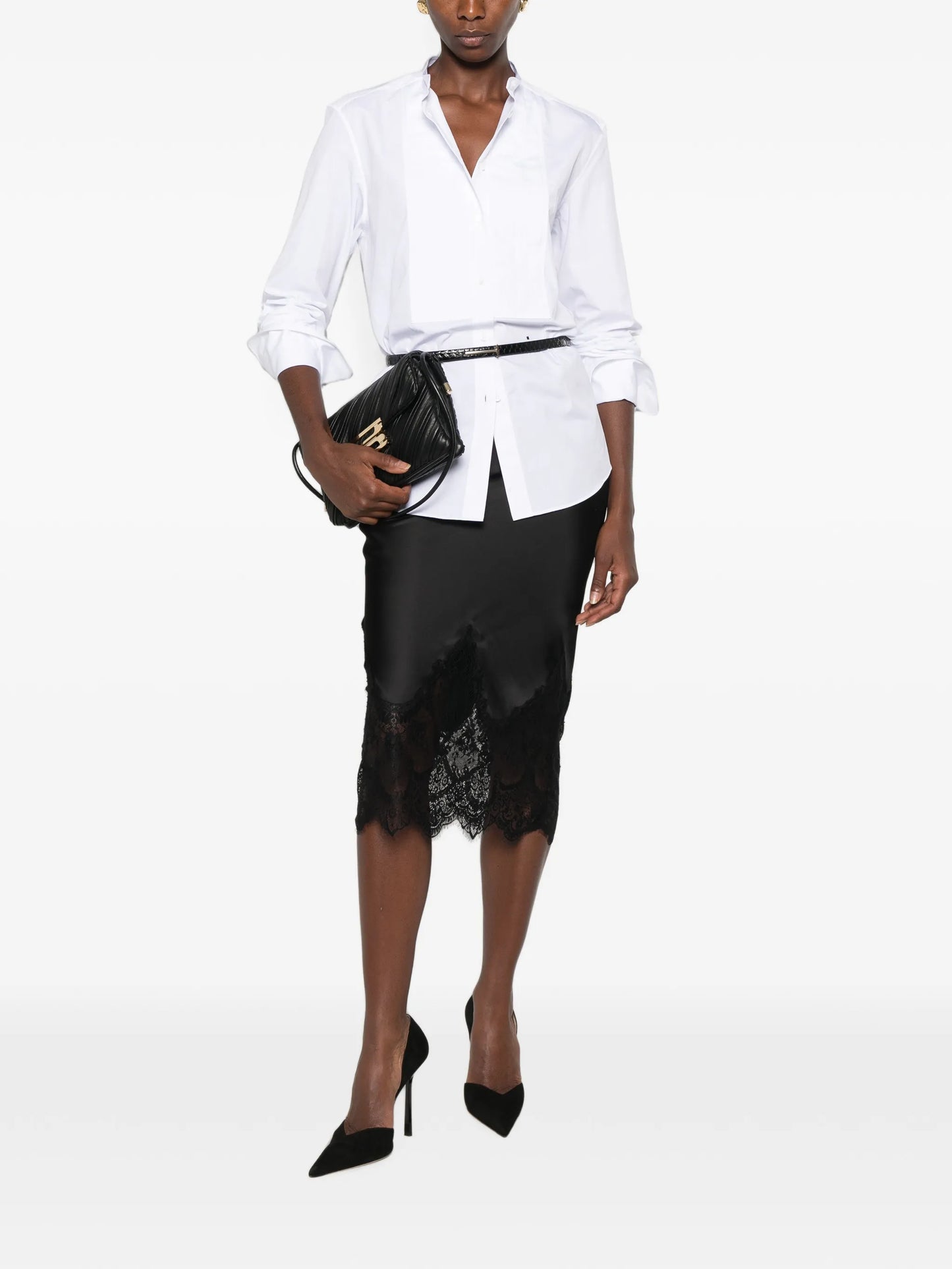 long-sleeve buttoned shirt
